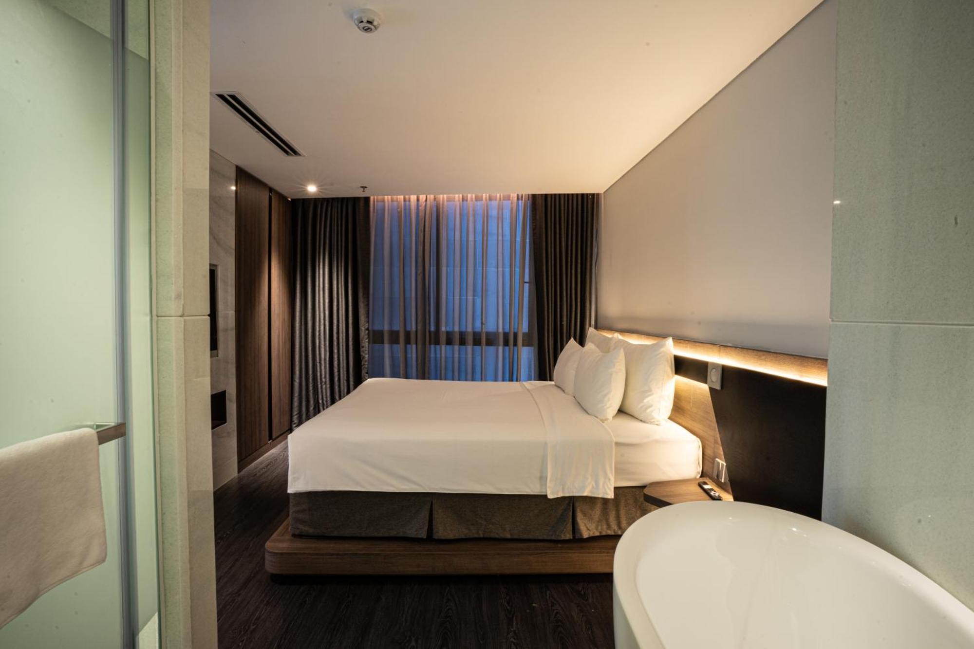 Draco & 4* Da Nang