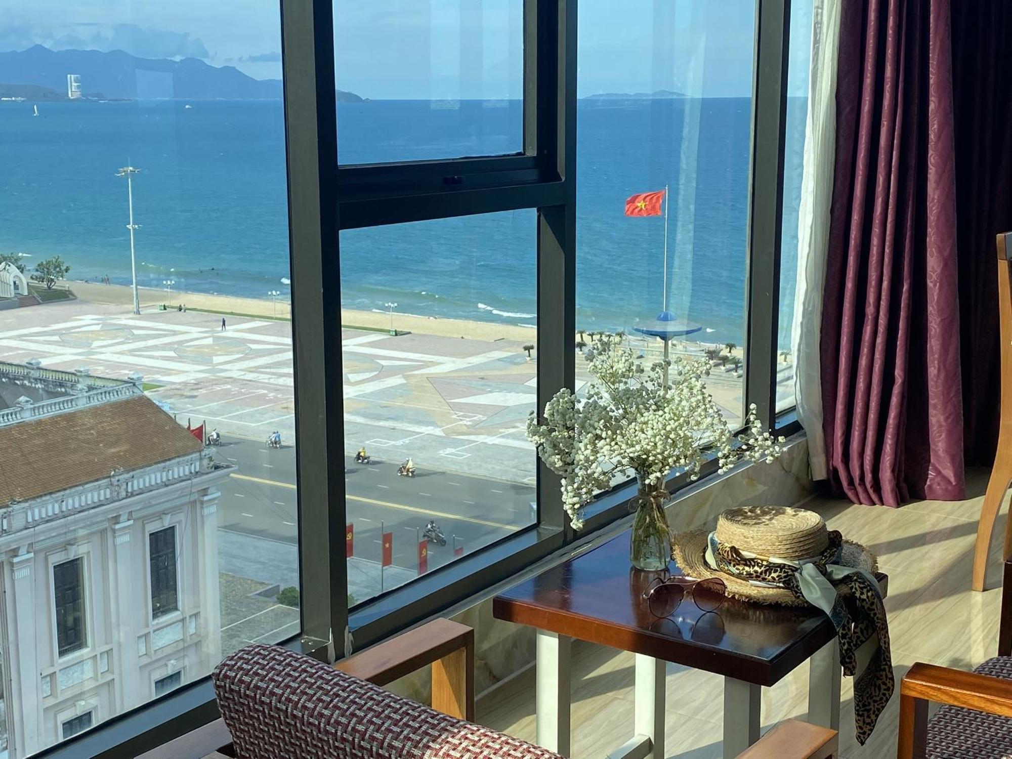 Happy Light Hotel Nha Trang