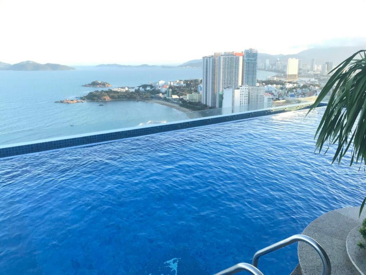 Apartment Beachfront Scenia Bay