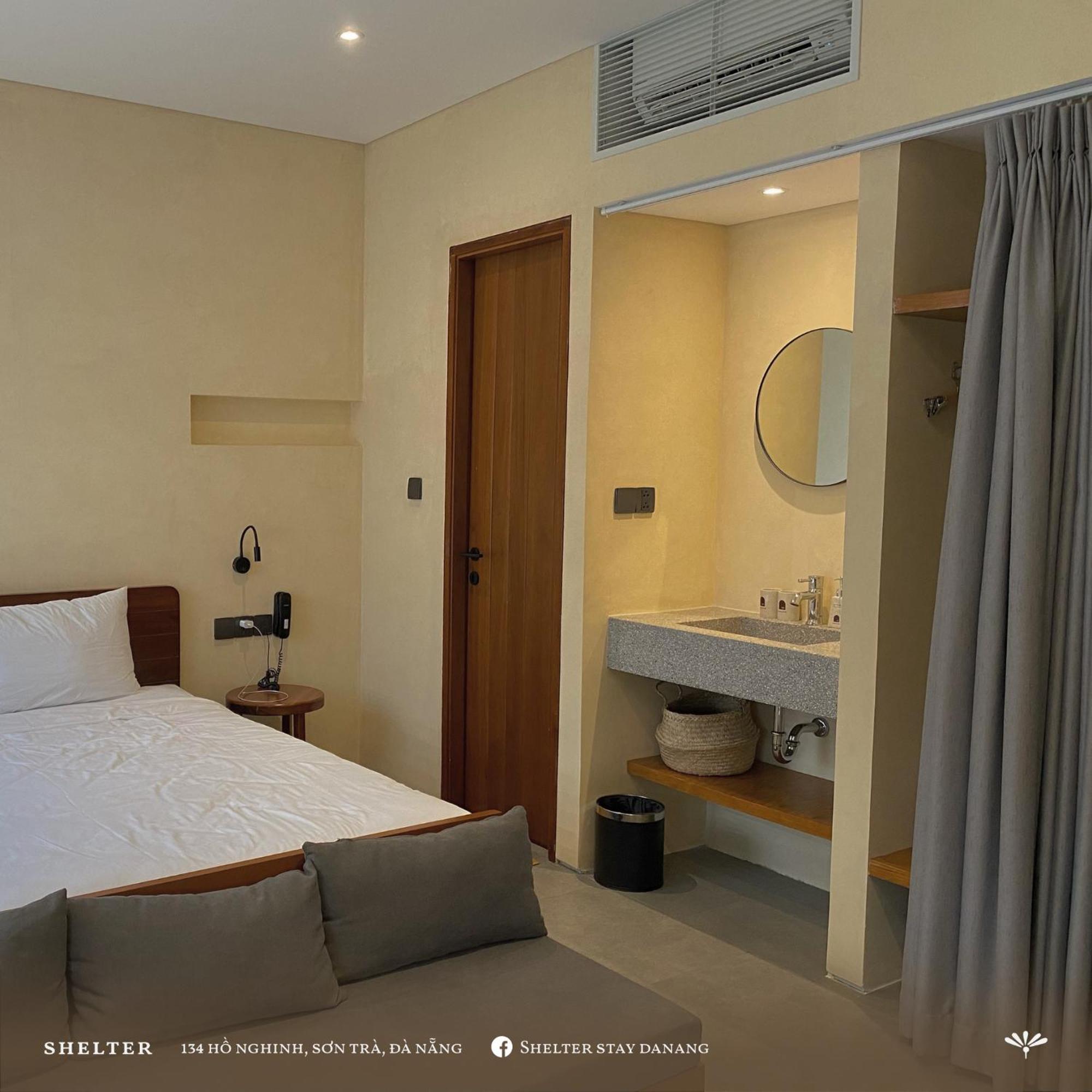 Hotel Shelter *