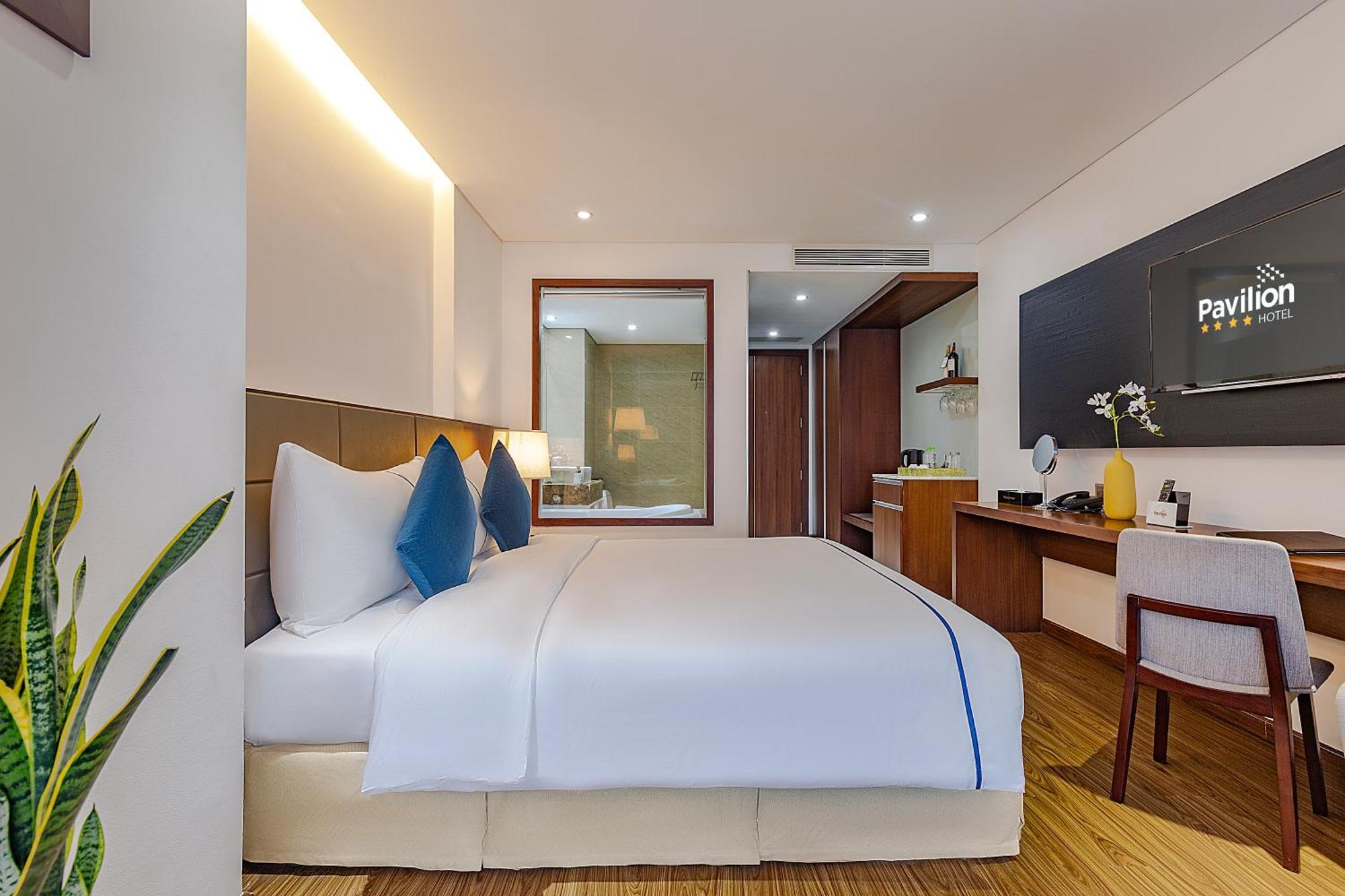Pavilion Hotel 4*