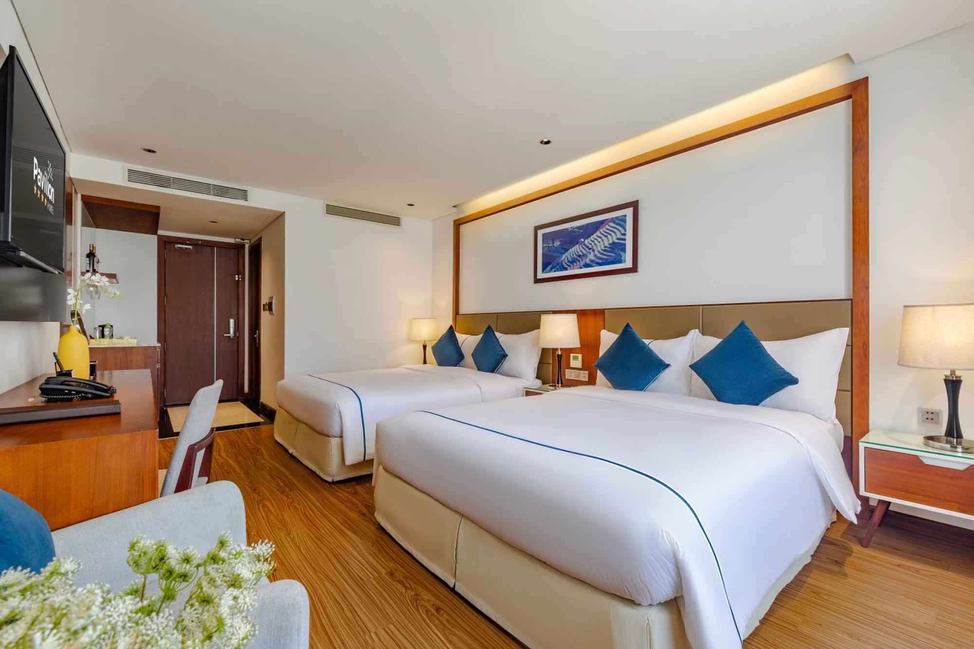 Pavilion Hotel
