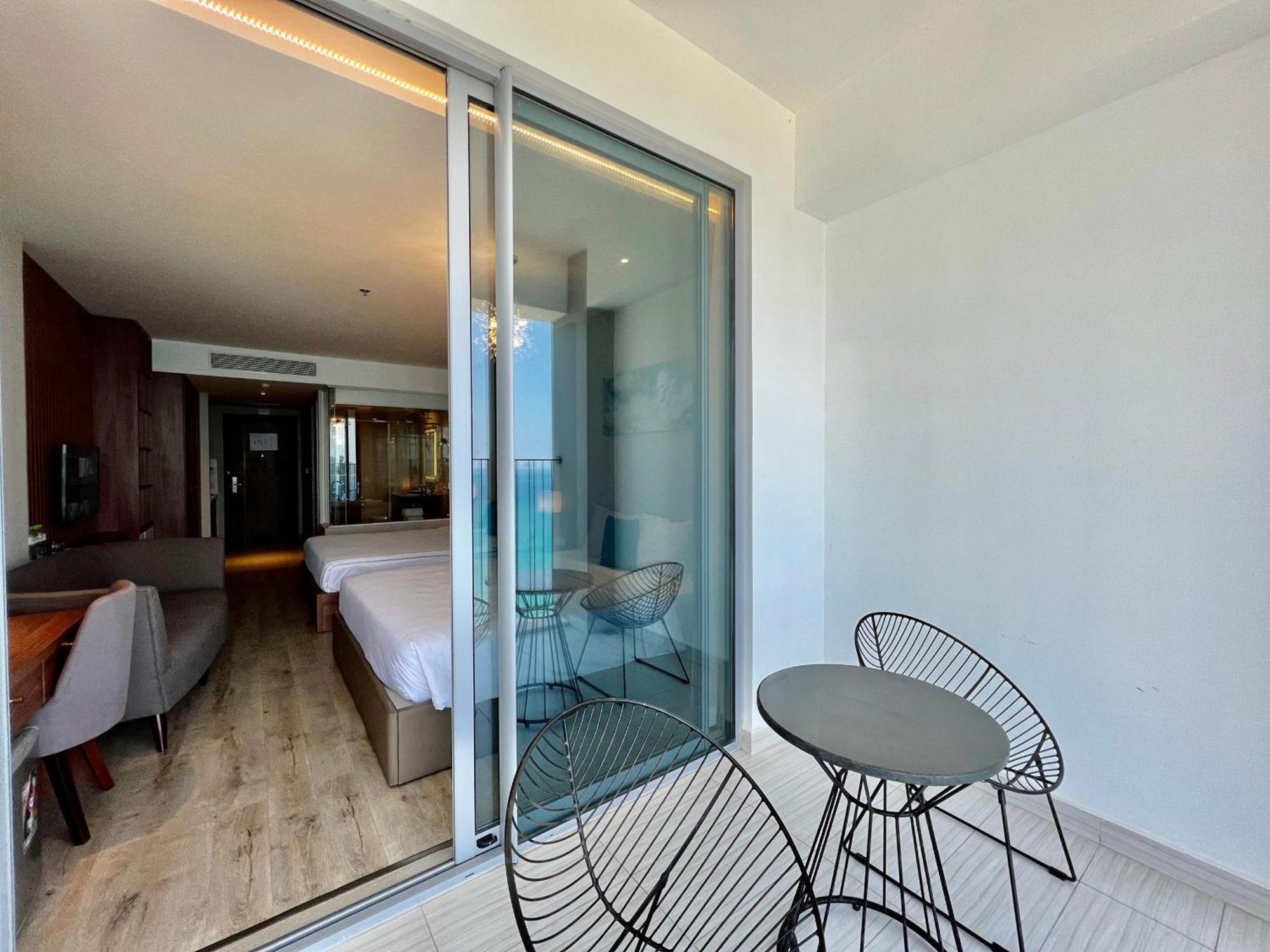 Panorama Condotel By One *
