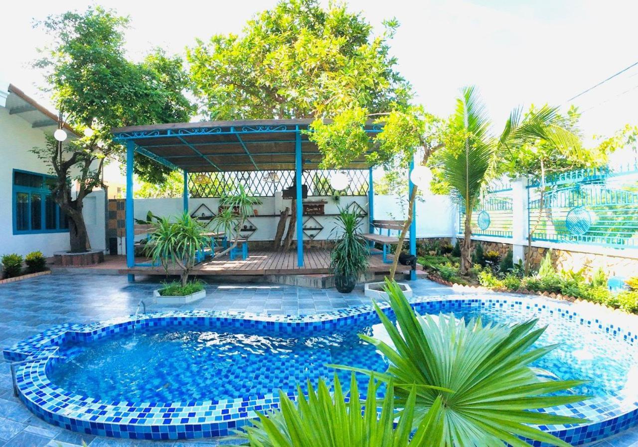 Cy'sea Guest house *