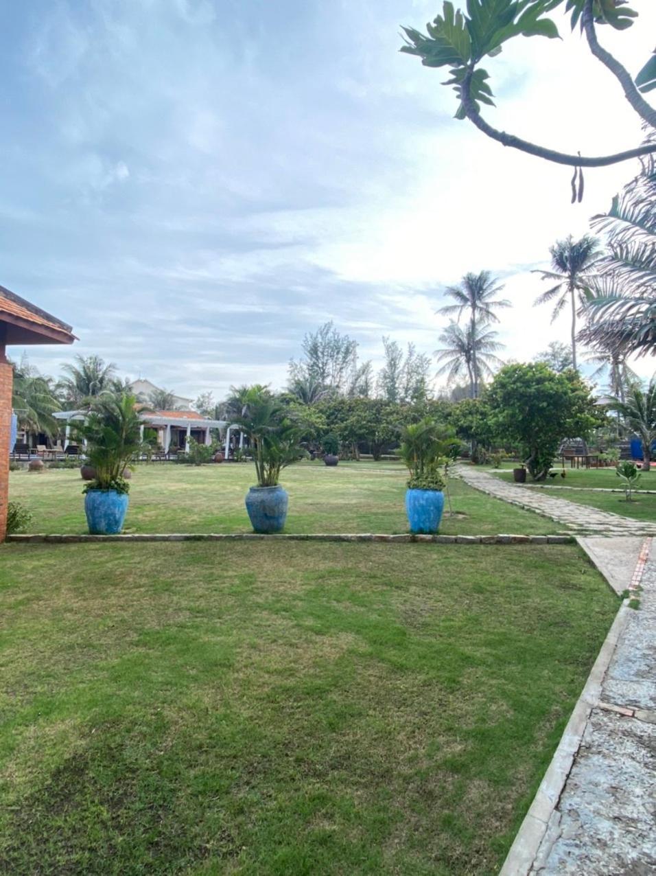 Blue Shell Resort 3*