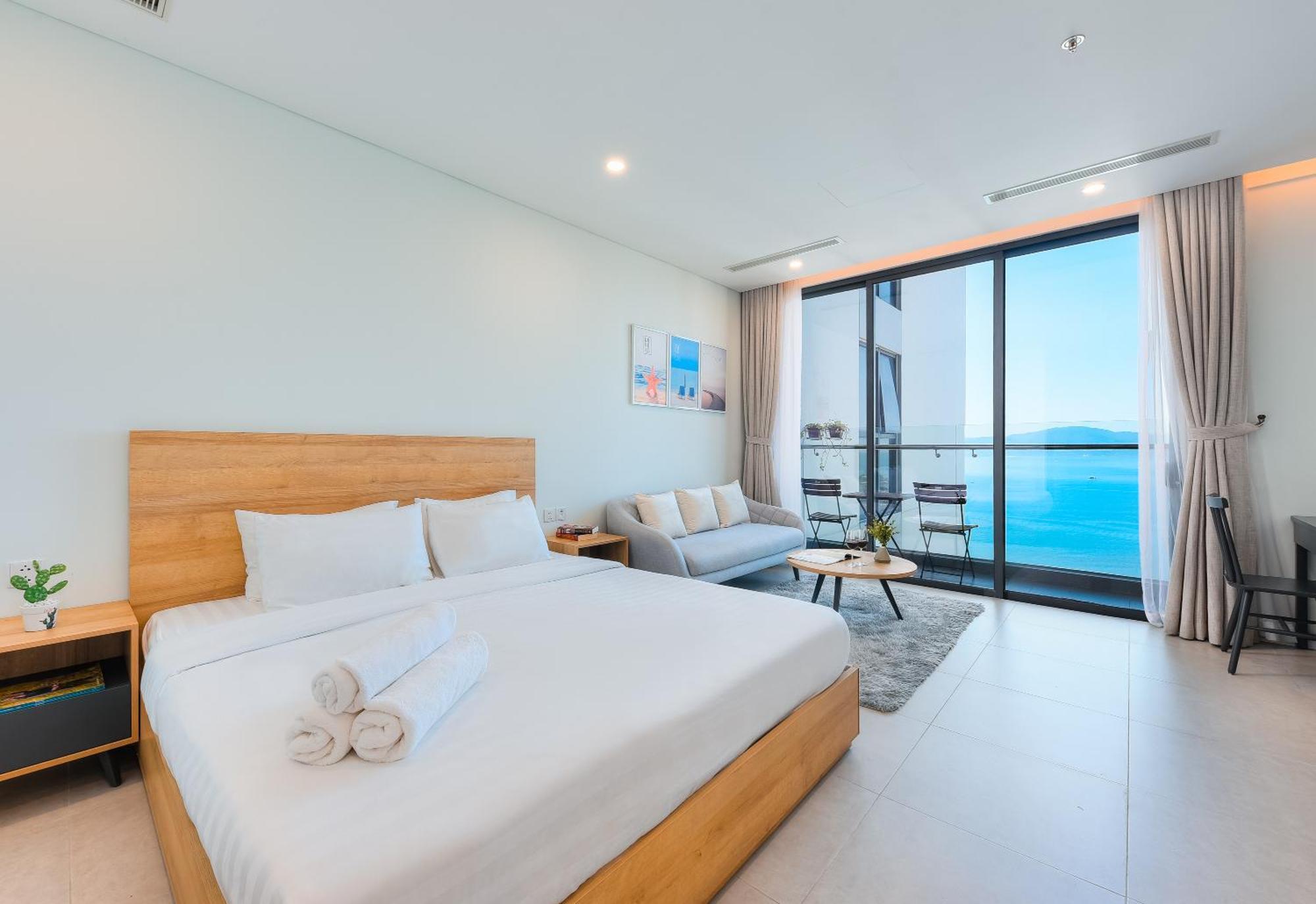 S Lux Scenia Bay Căn hộ *