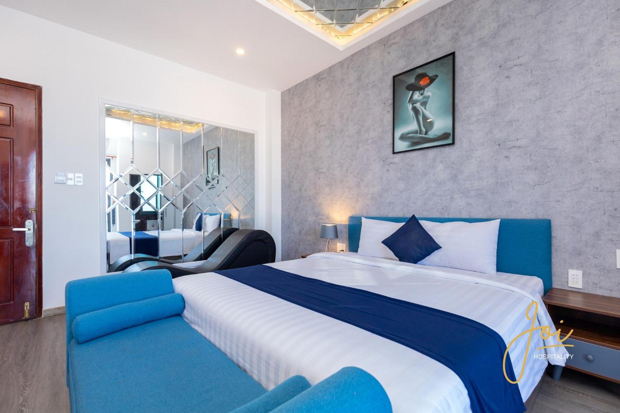 Joi Hospitality - Front Hotel 3*