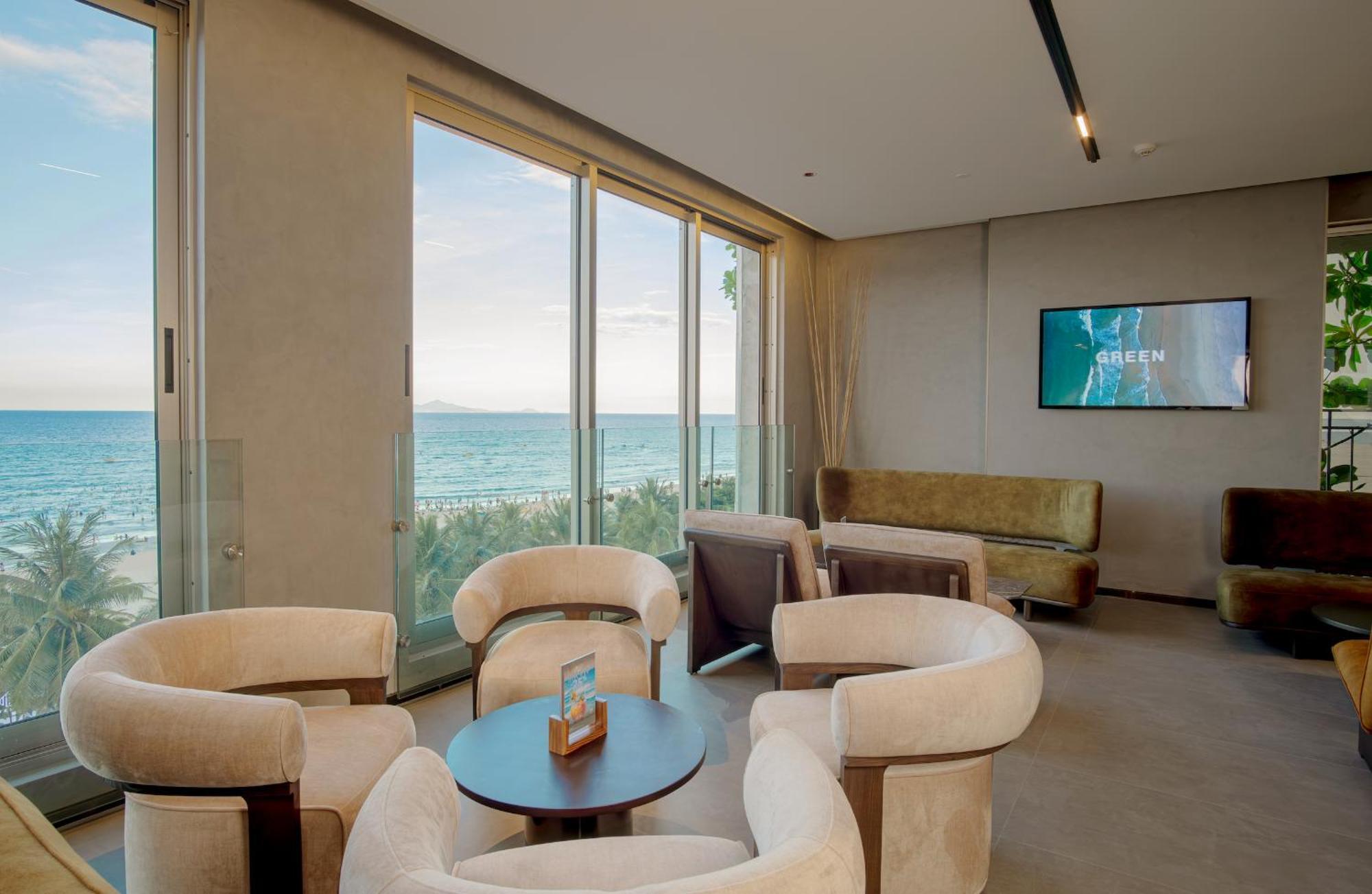 Hotel M