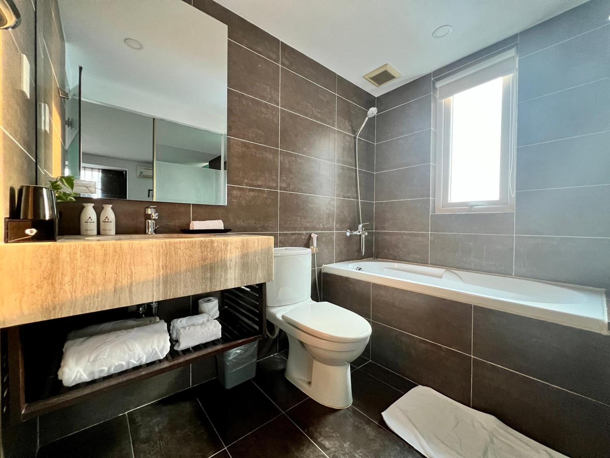 Khách sạn Ocean View Nha Trang