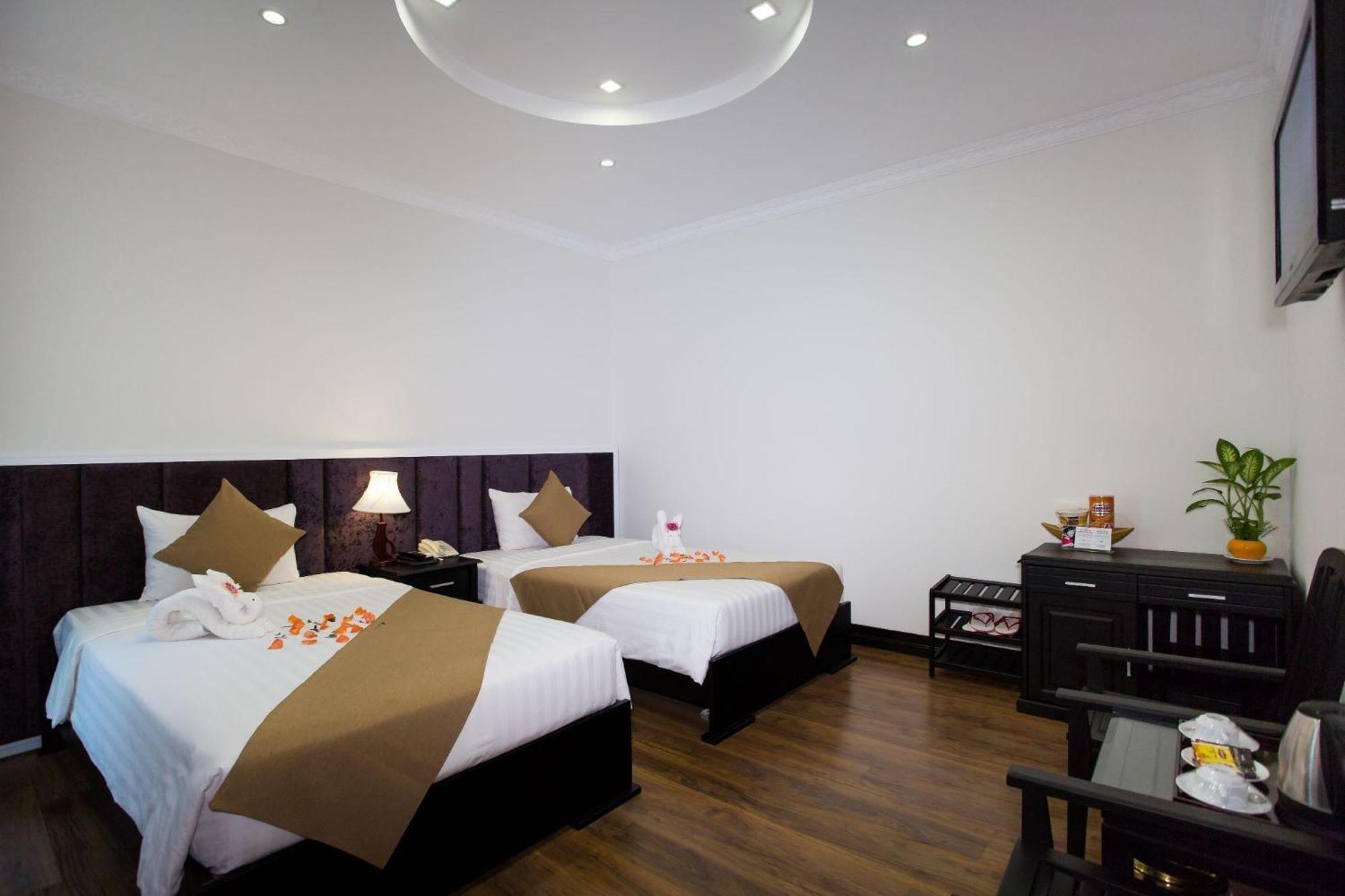 Adina 3 Star Hotel 3*