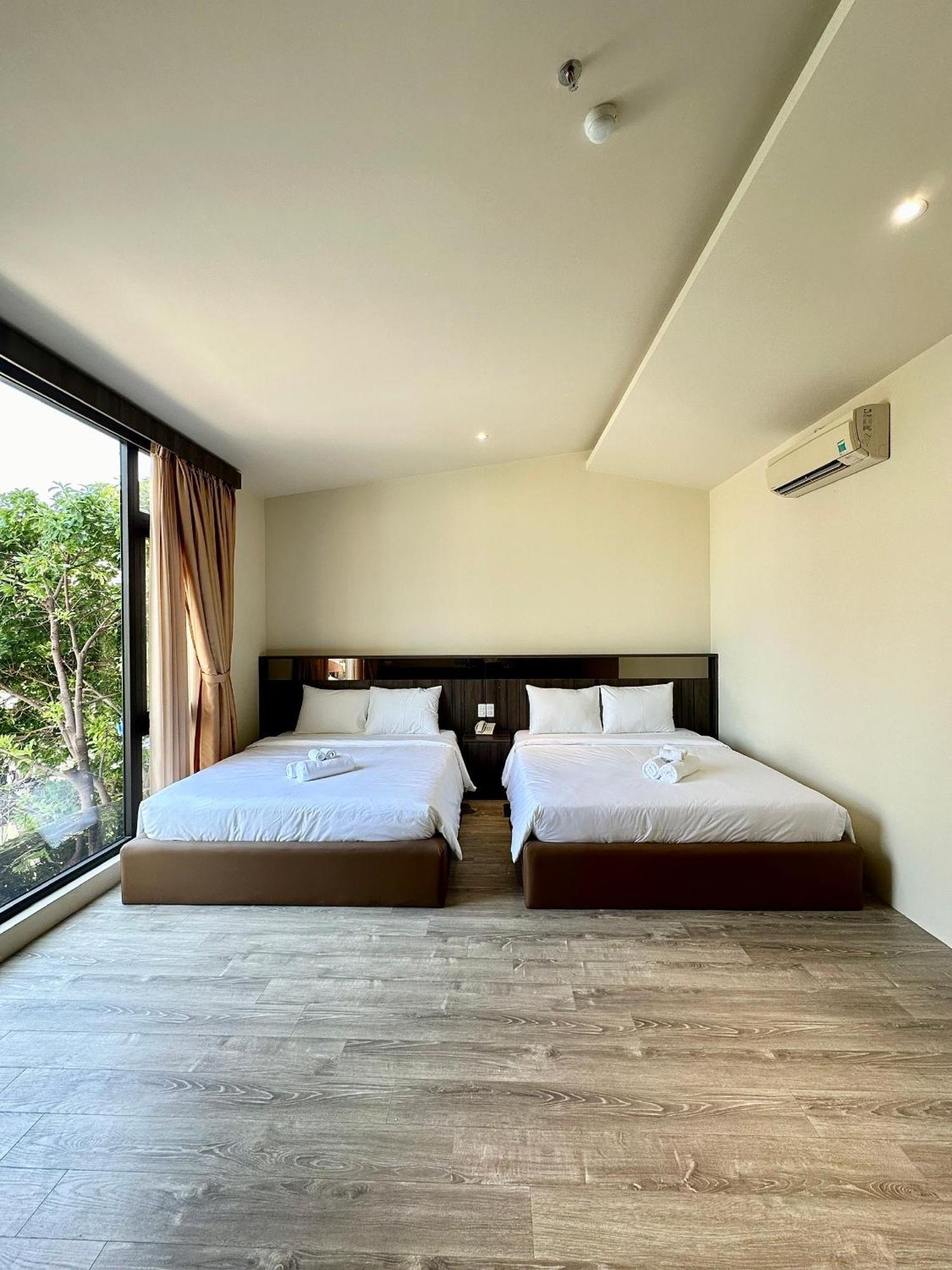 Long 1 Hotel 2*