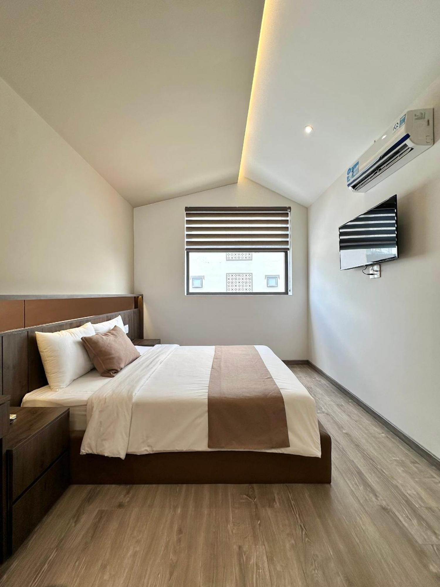 Long 1 Hotel 2*