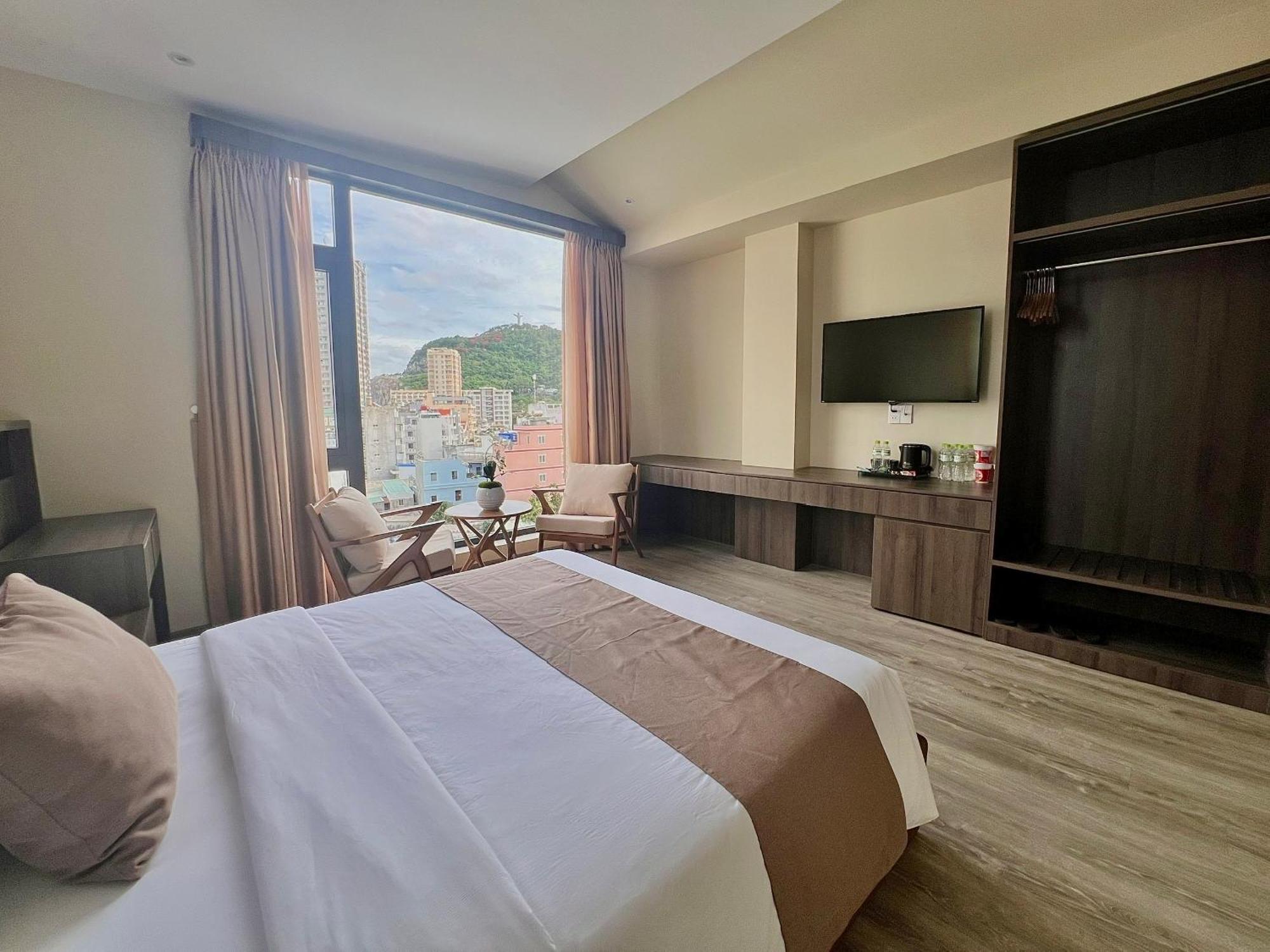 Hotel Long 1