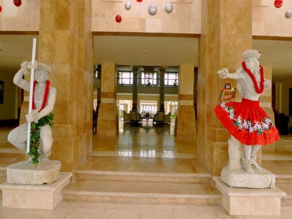 Olalani & Condotel Resort