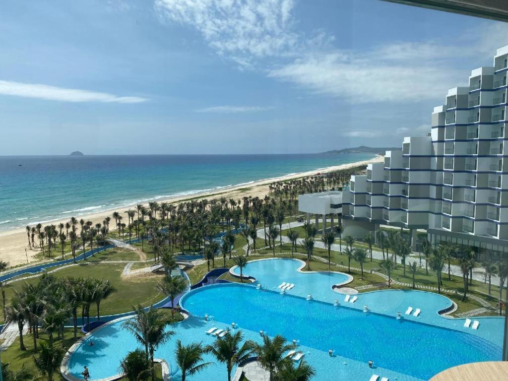 Happy Seaview - The Arena Resort Cam Ranh