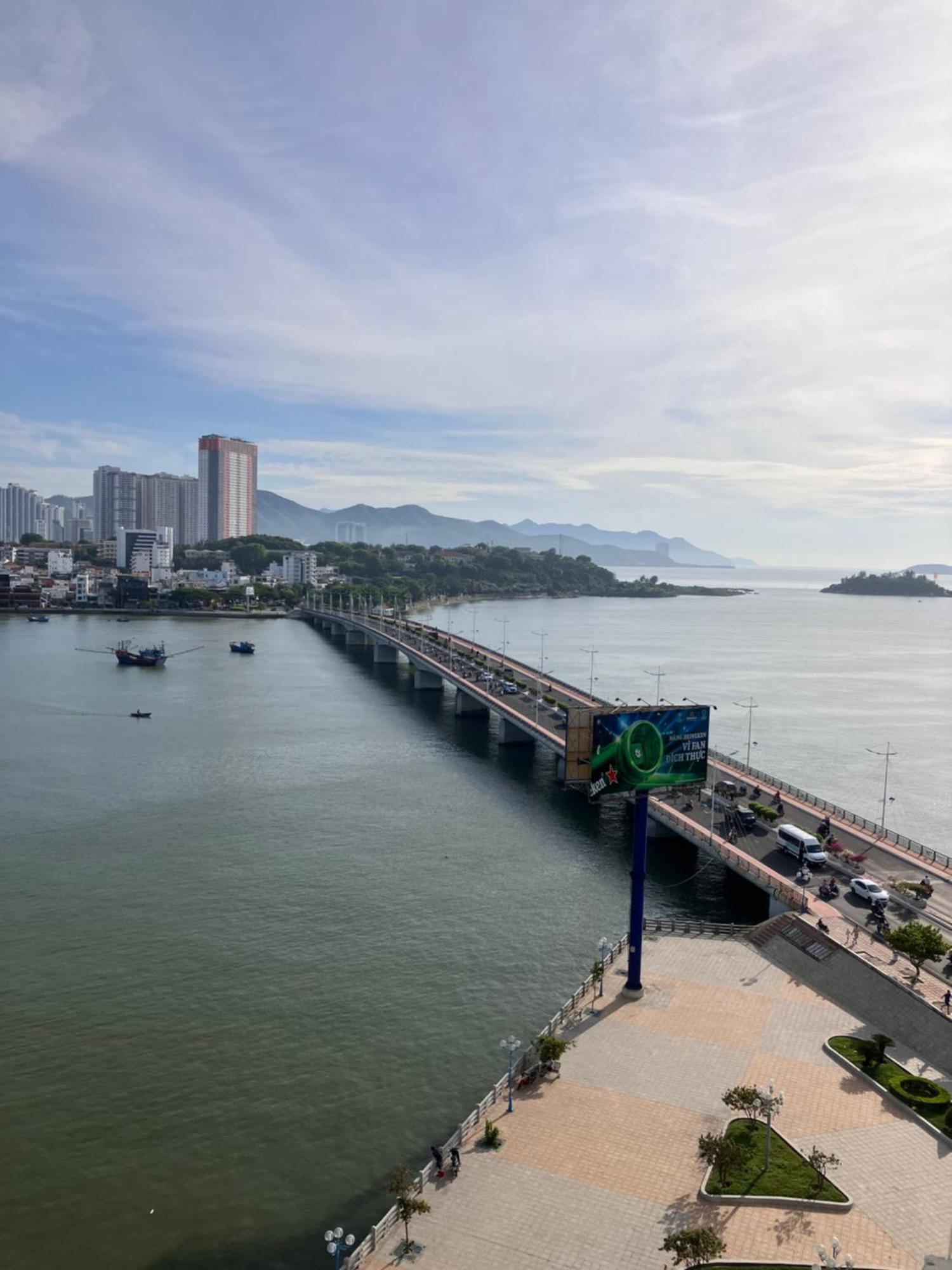 Vinh Hoang Hon - Thap Ba - Cho Dam * Nha Trang
