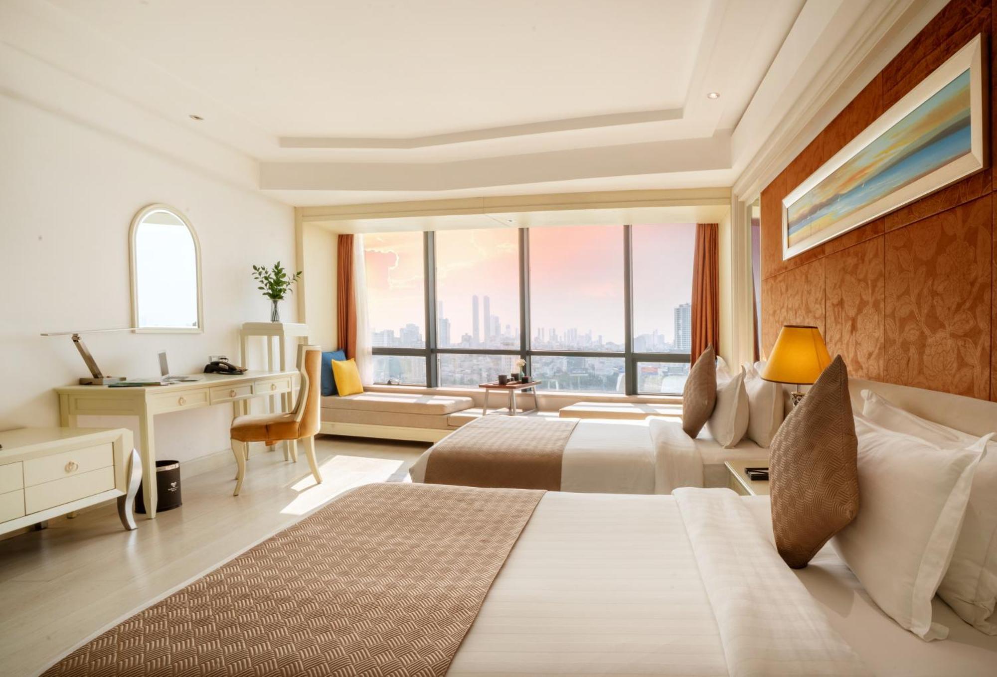 Brilliant - Afternoon Tea Inclusive Hotel Da Nang