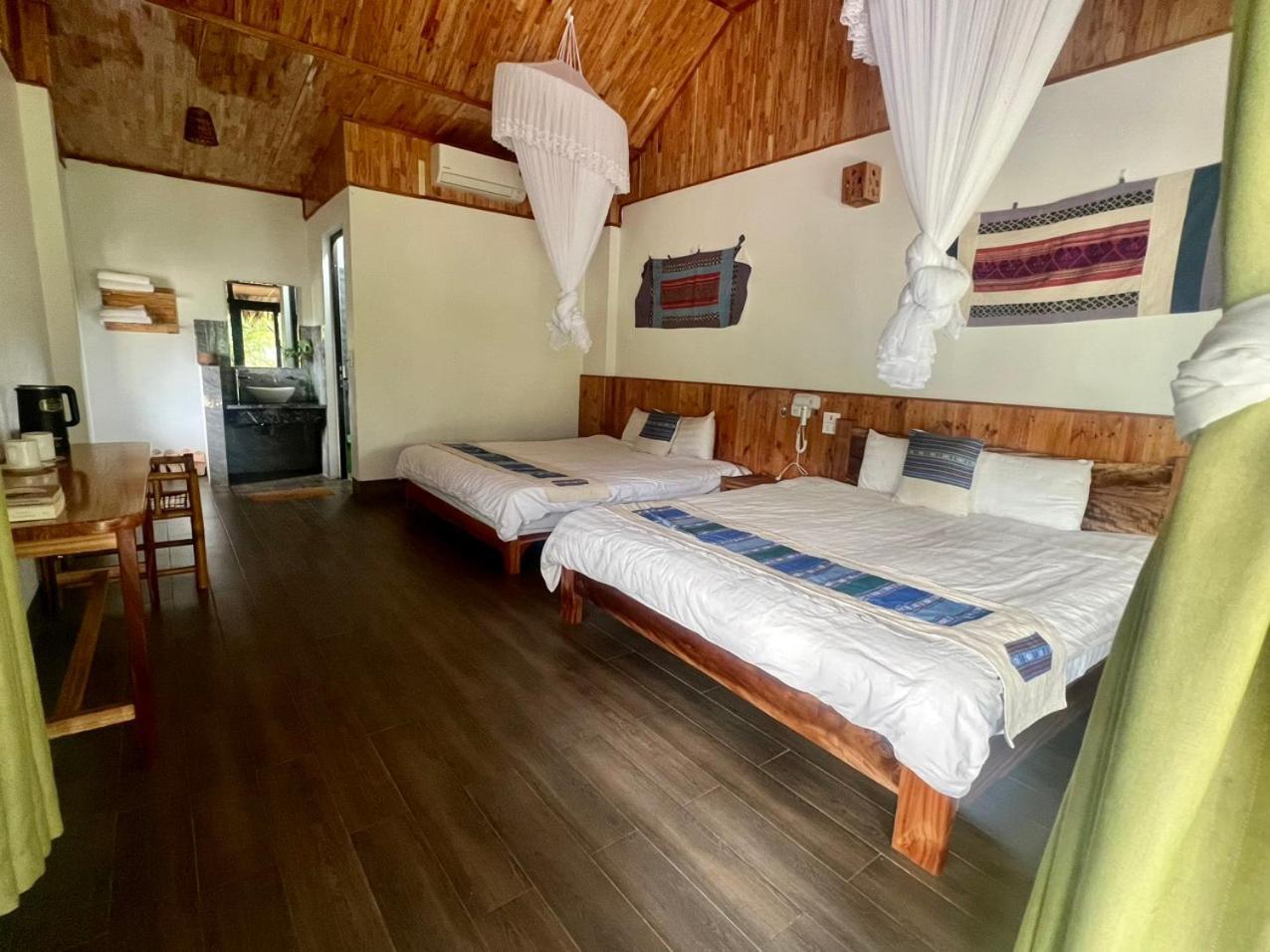 Homestay Little