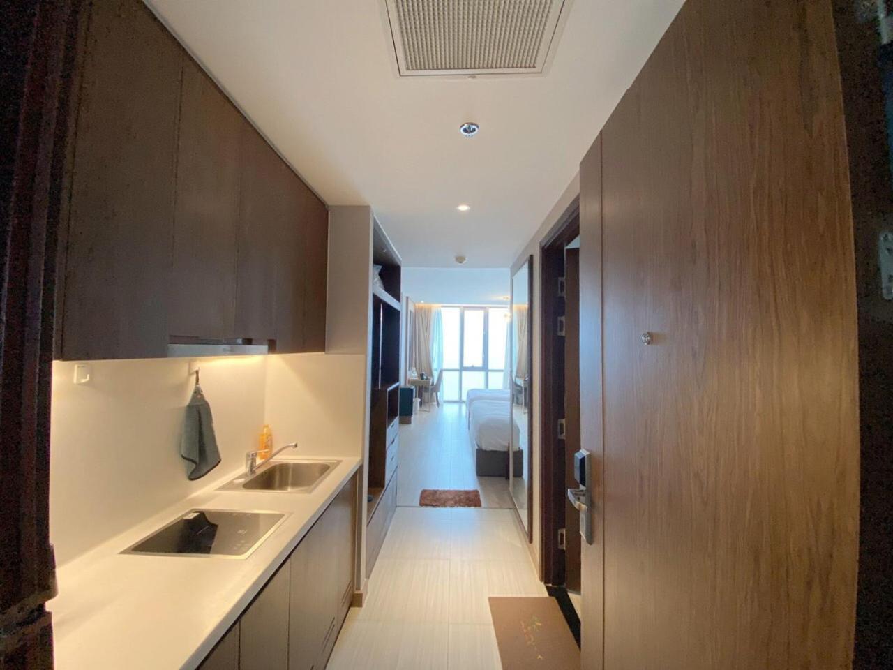 Seabreeze Panorama Grand Residences * Nha Trang