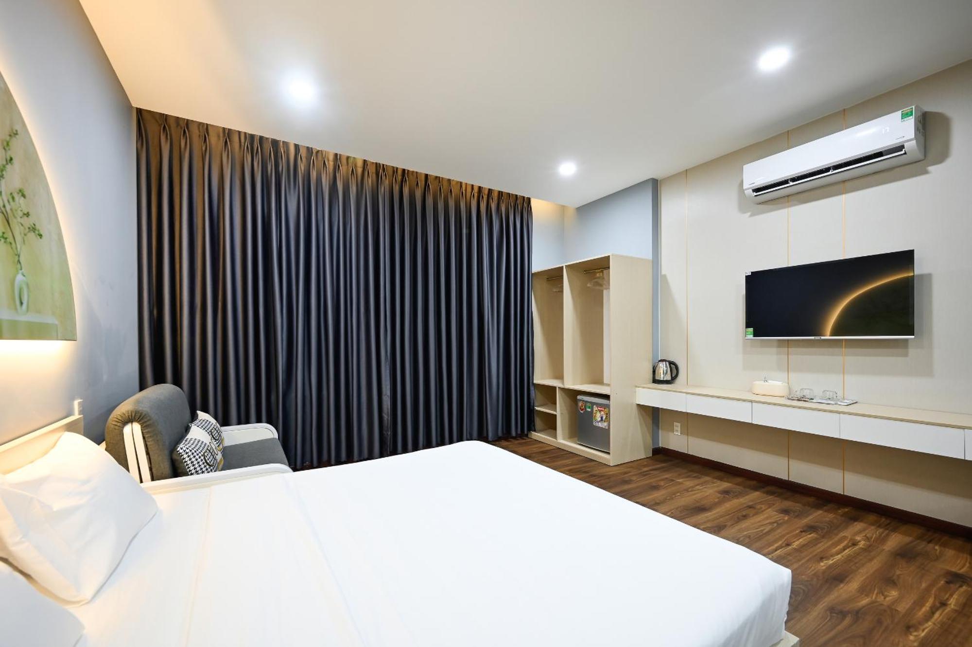 Khách sạn Sunrise Airport 3*
