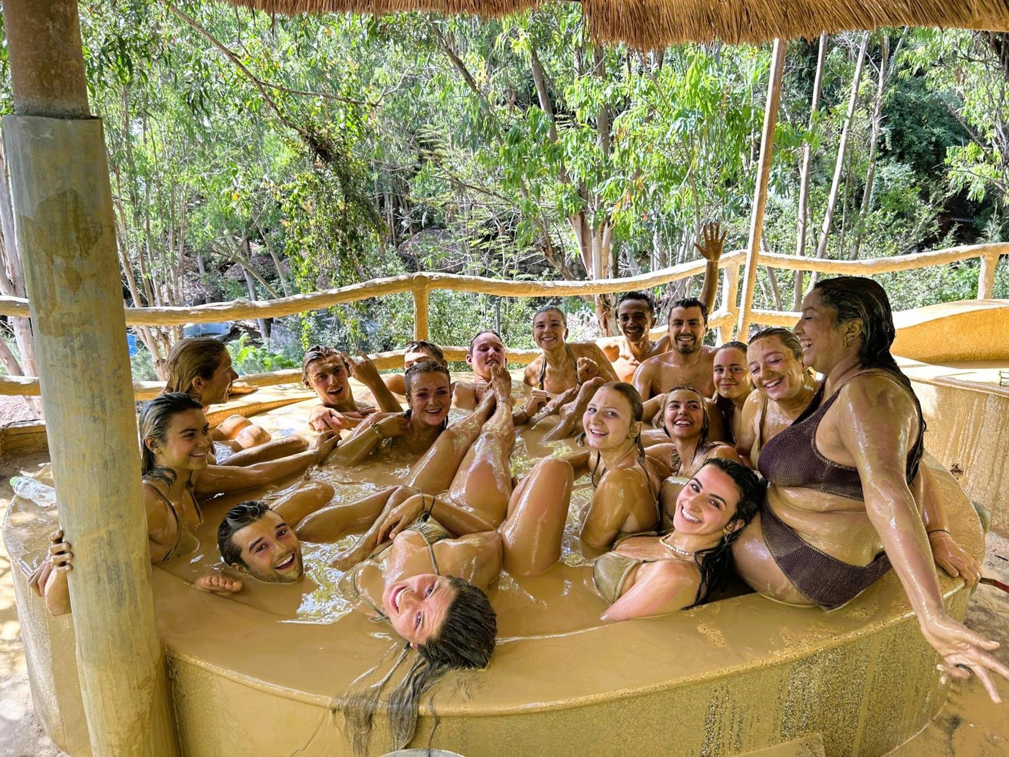 Bondi Backpackers Nhatrang Hostel