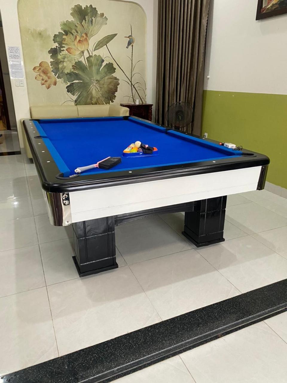 Hoang My - 8 Phong Ngu Bai Sau - Free Bida Karoke *