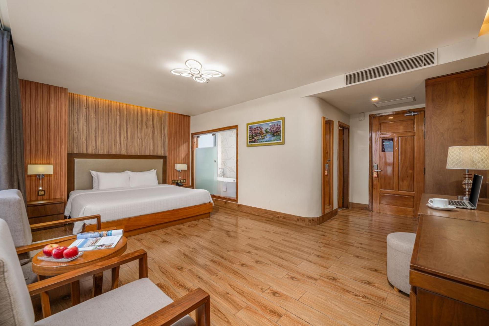 Nhu Minh Plaza 4* Đà Nẵng