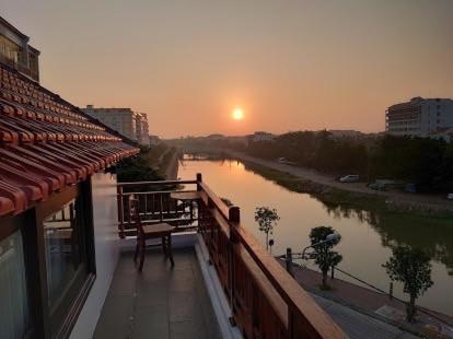 Khách sạn Threeway Riverside Hội An