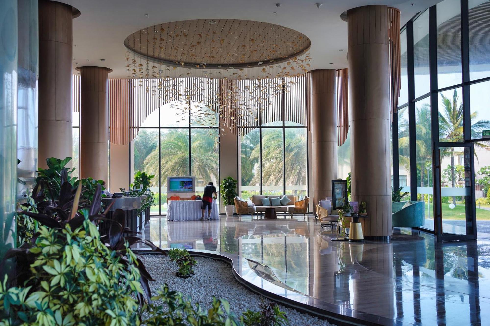 Seascape In Long Resort 5*