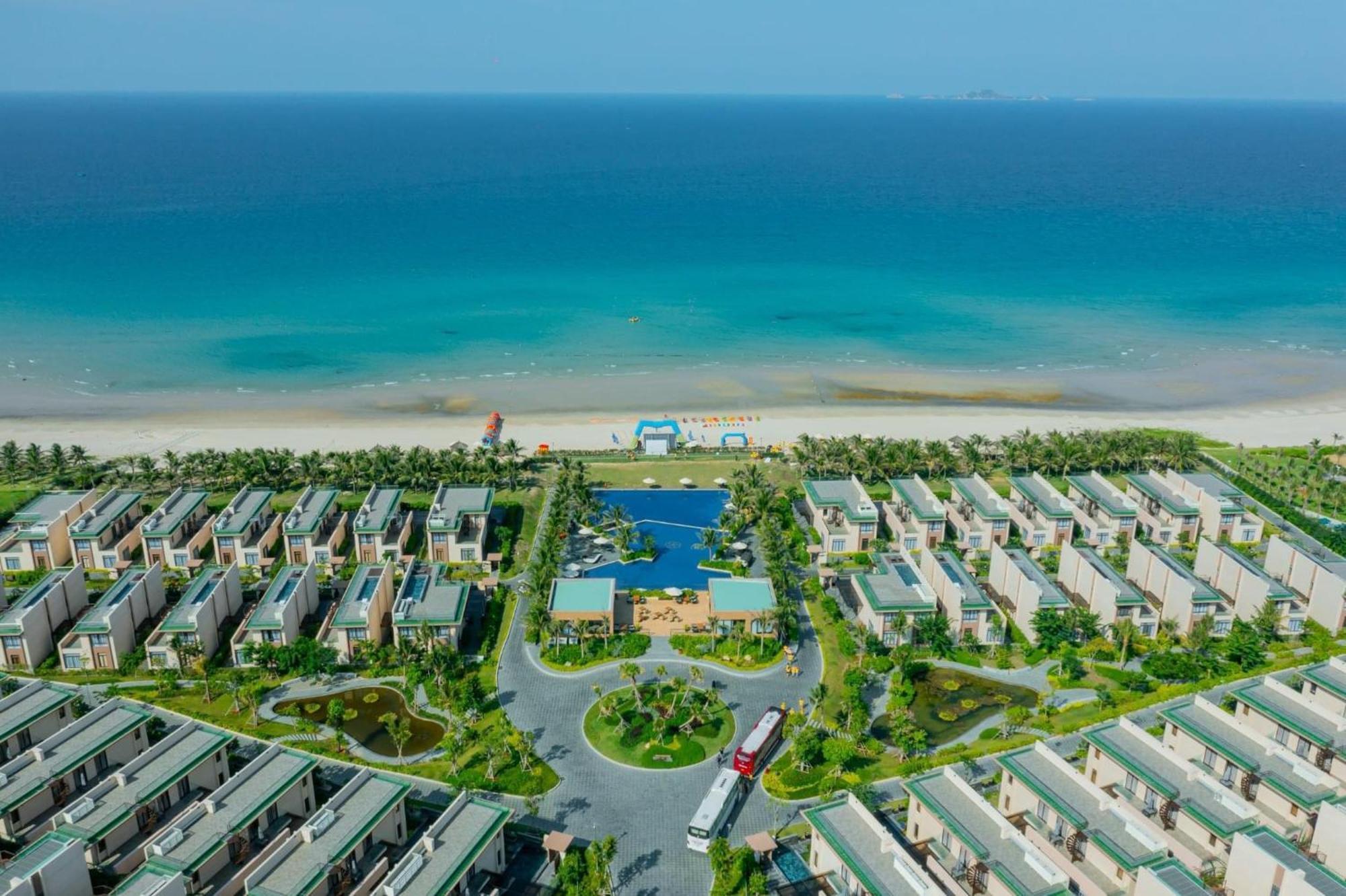 Seascape In Long Resort