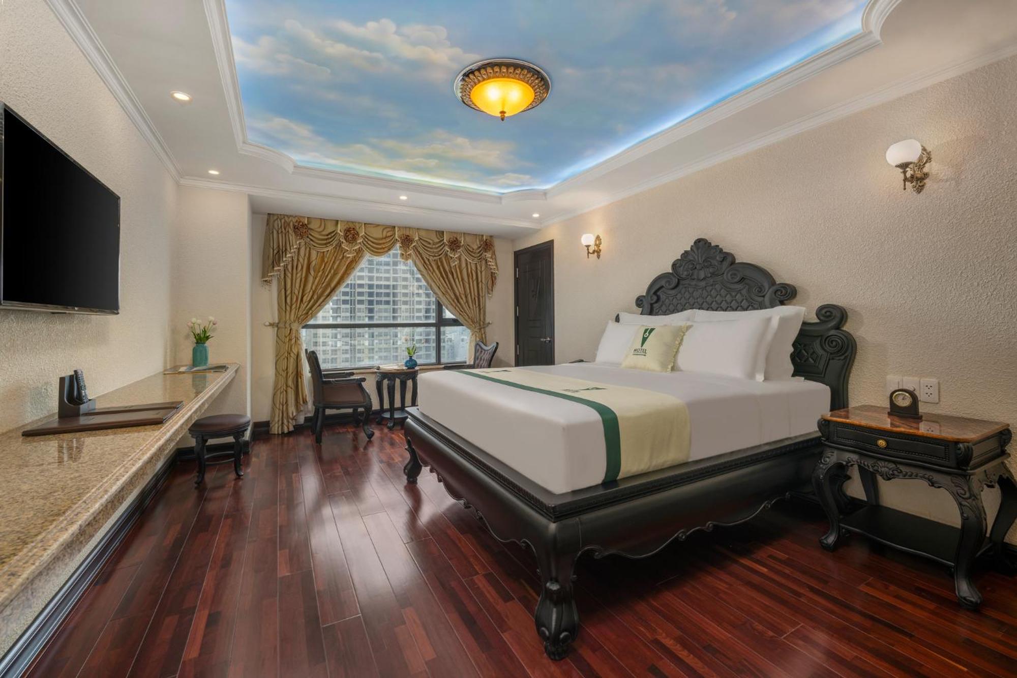 Hotel V-hotel 4*
