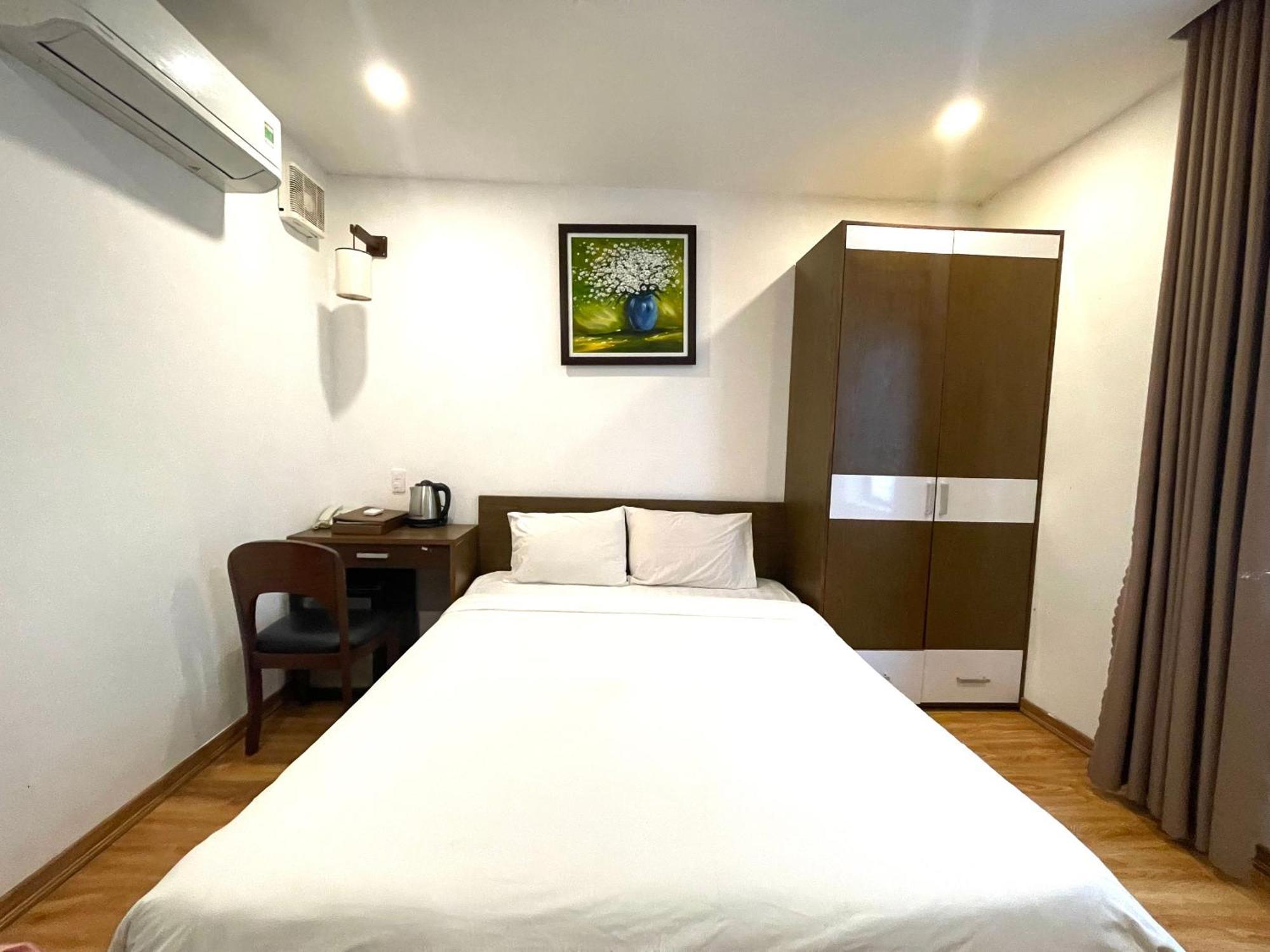 Hotel Silana Beachfront & Đà Nẵng