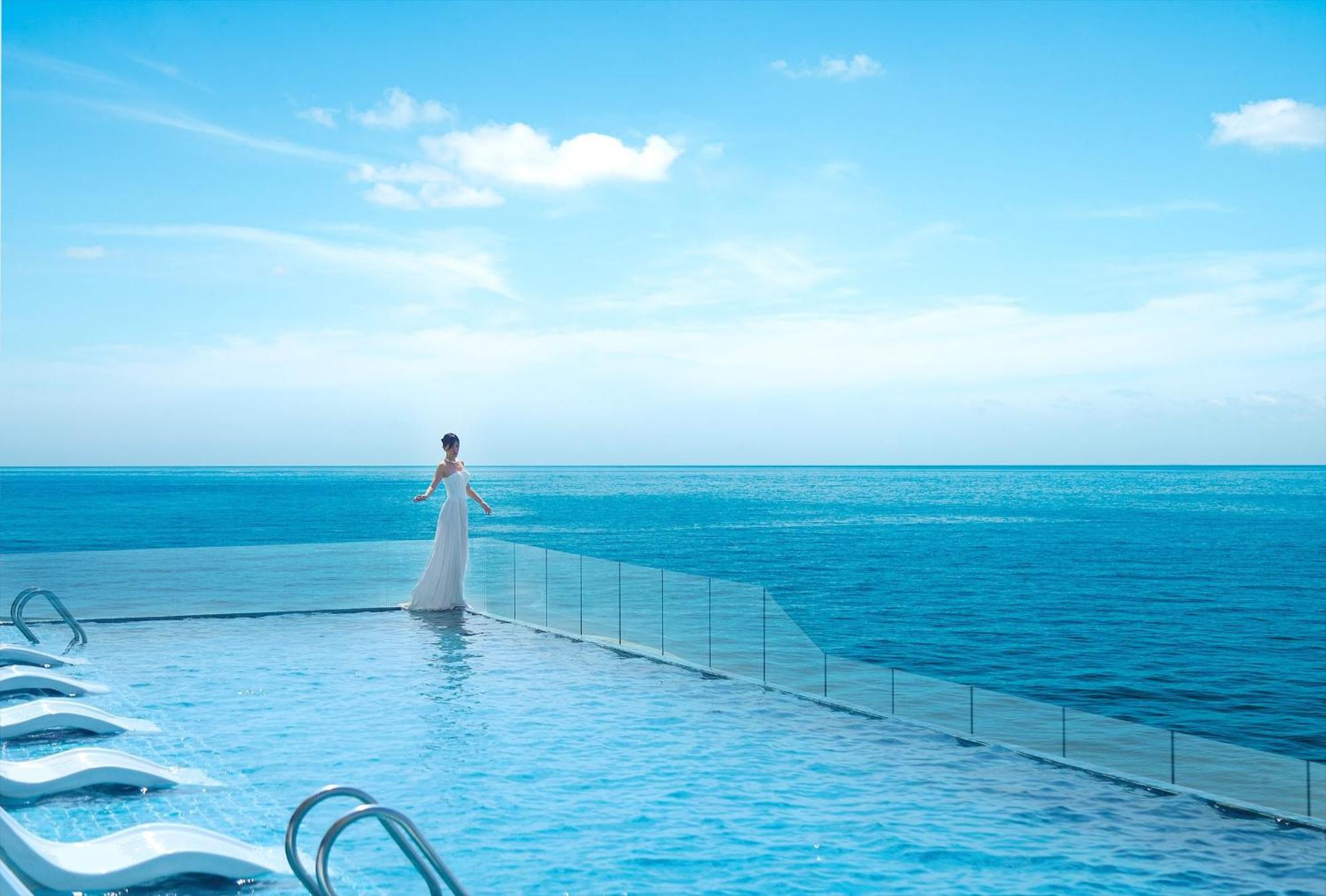 Vias - Transportation Included Hotel