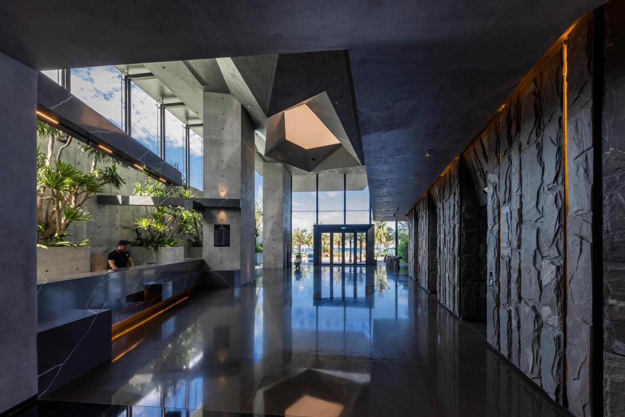 Hotel M