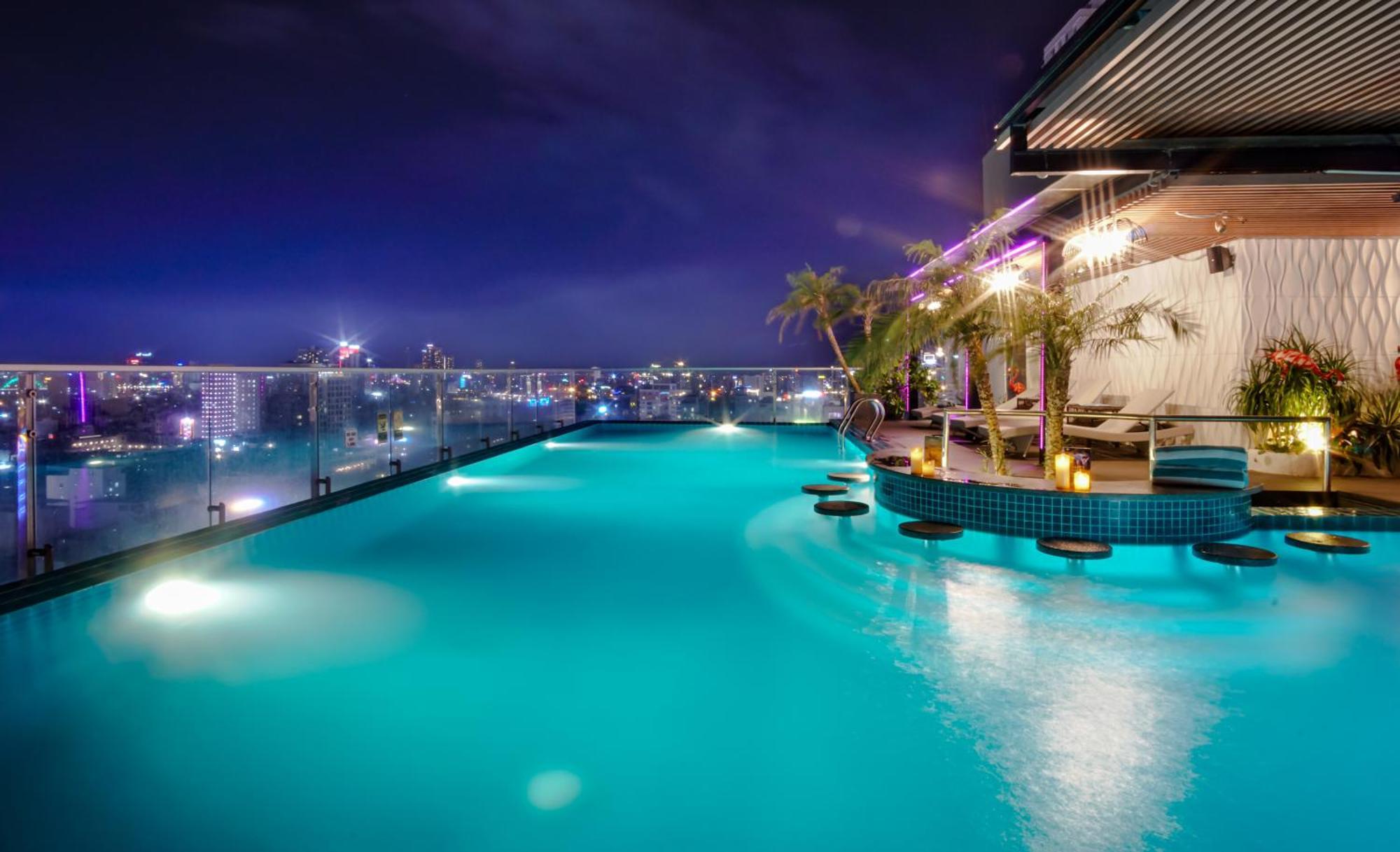 Cicilia & Powered By Aston Hotel 4*