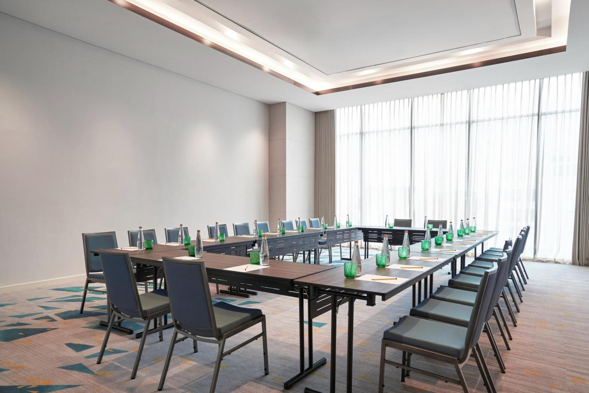 Khách sạn Voco Ma Belle By Ihg 5*