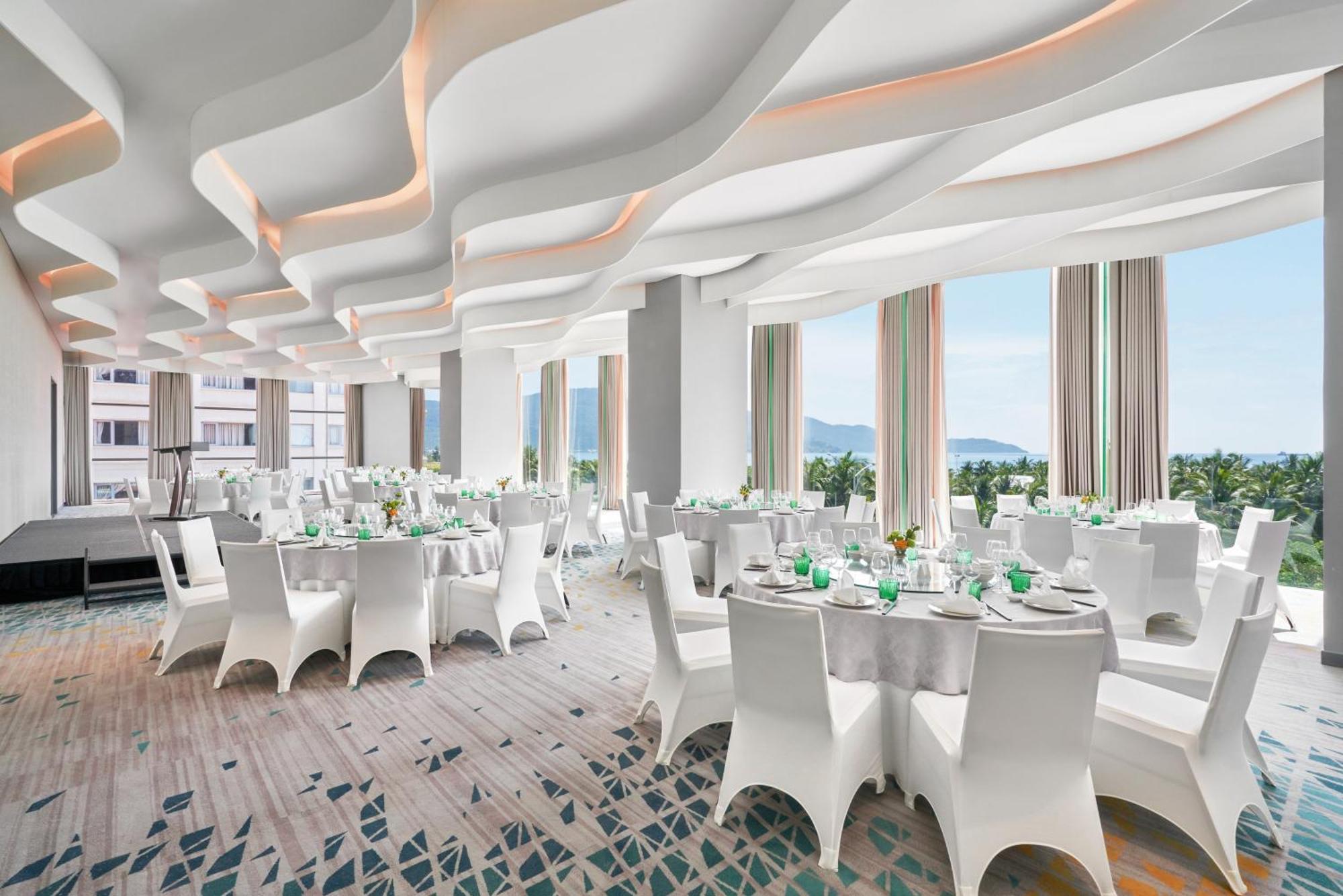 Khách sạn Voco Ma Belle By Ihg Đà Nẵng