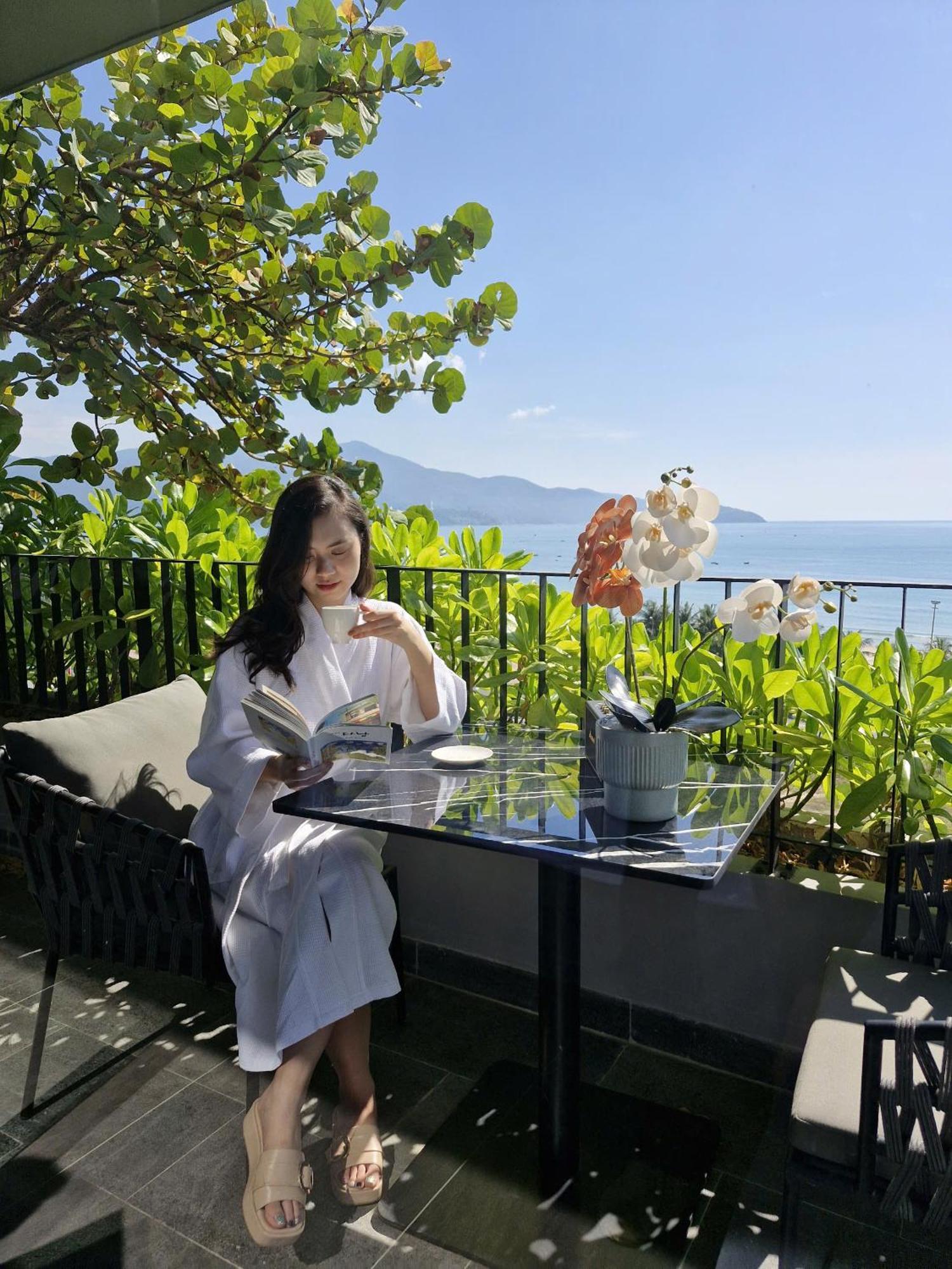 Jbay Beachfront Boutique Hotel