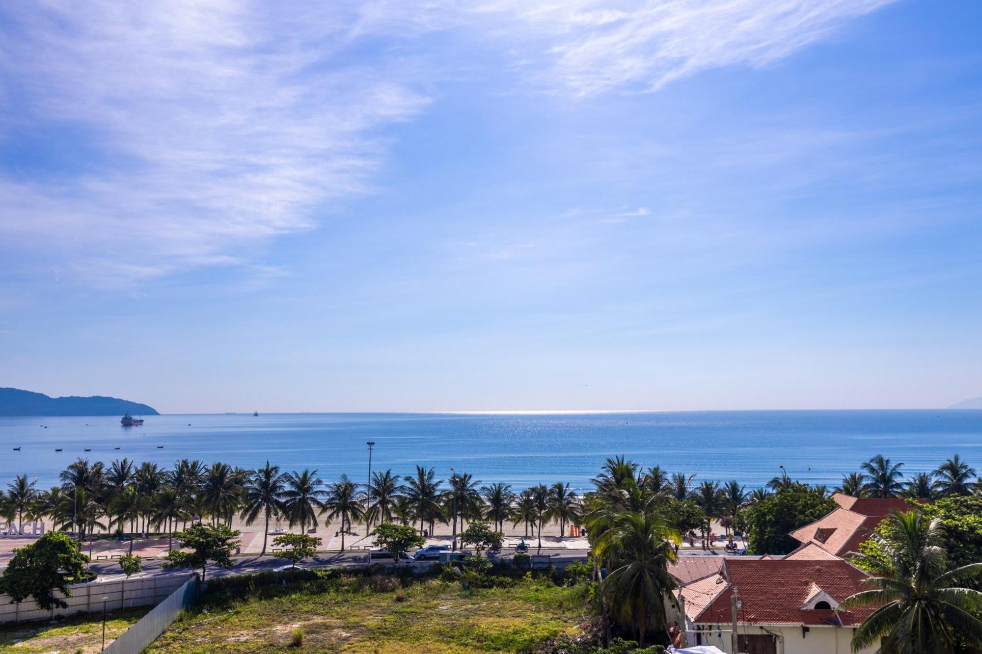 Jbay Beachfront Boutique