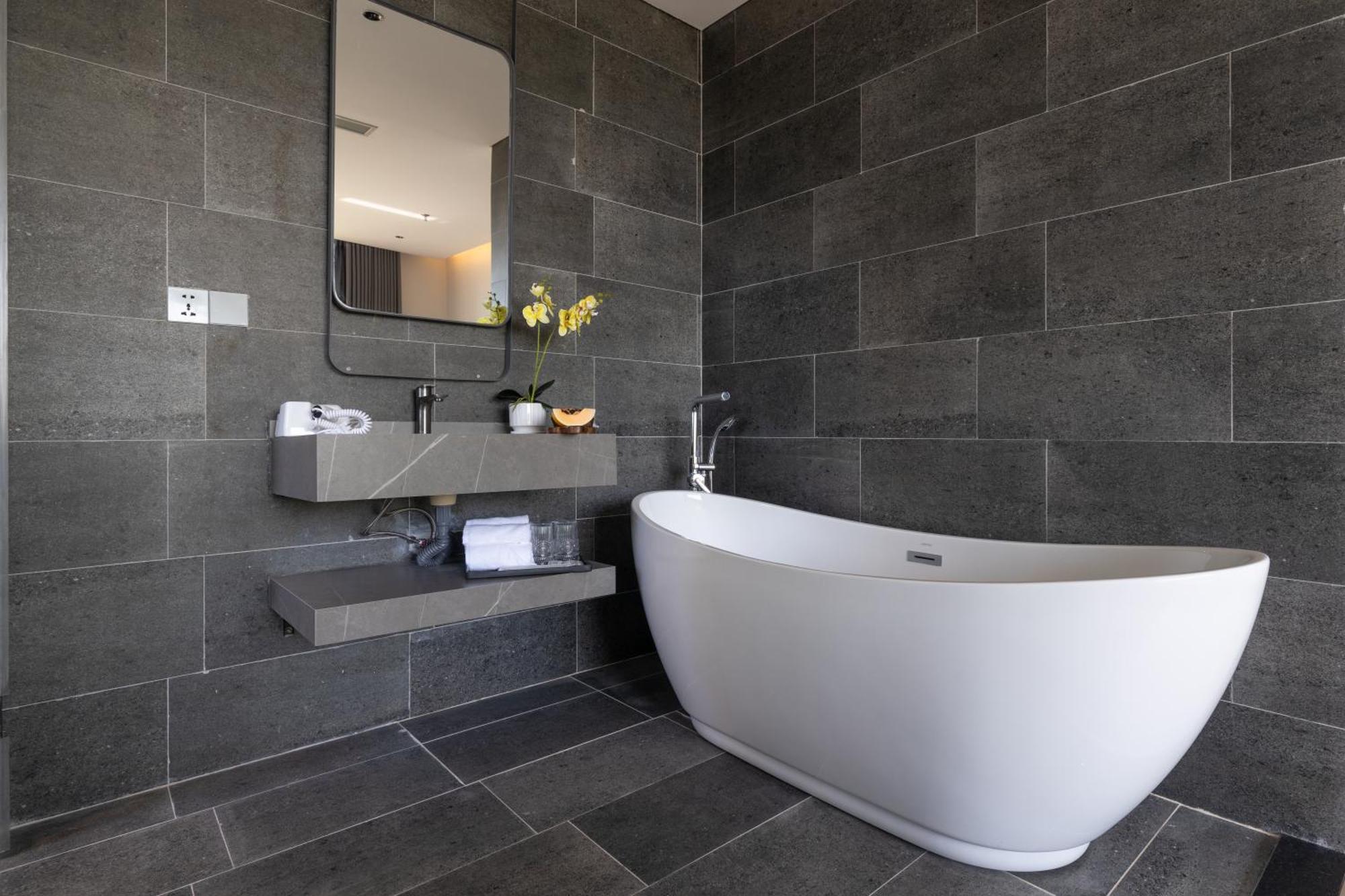 Jbay Beachfront Boutique Hotel