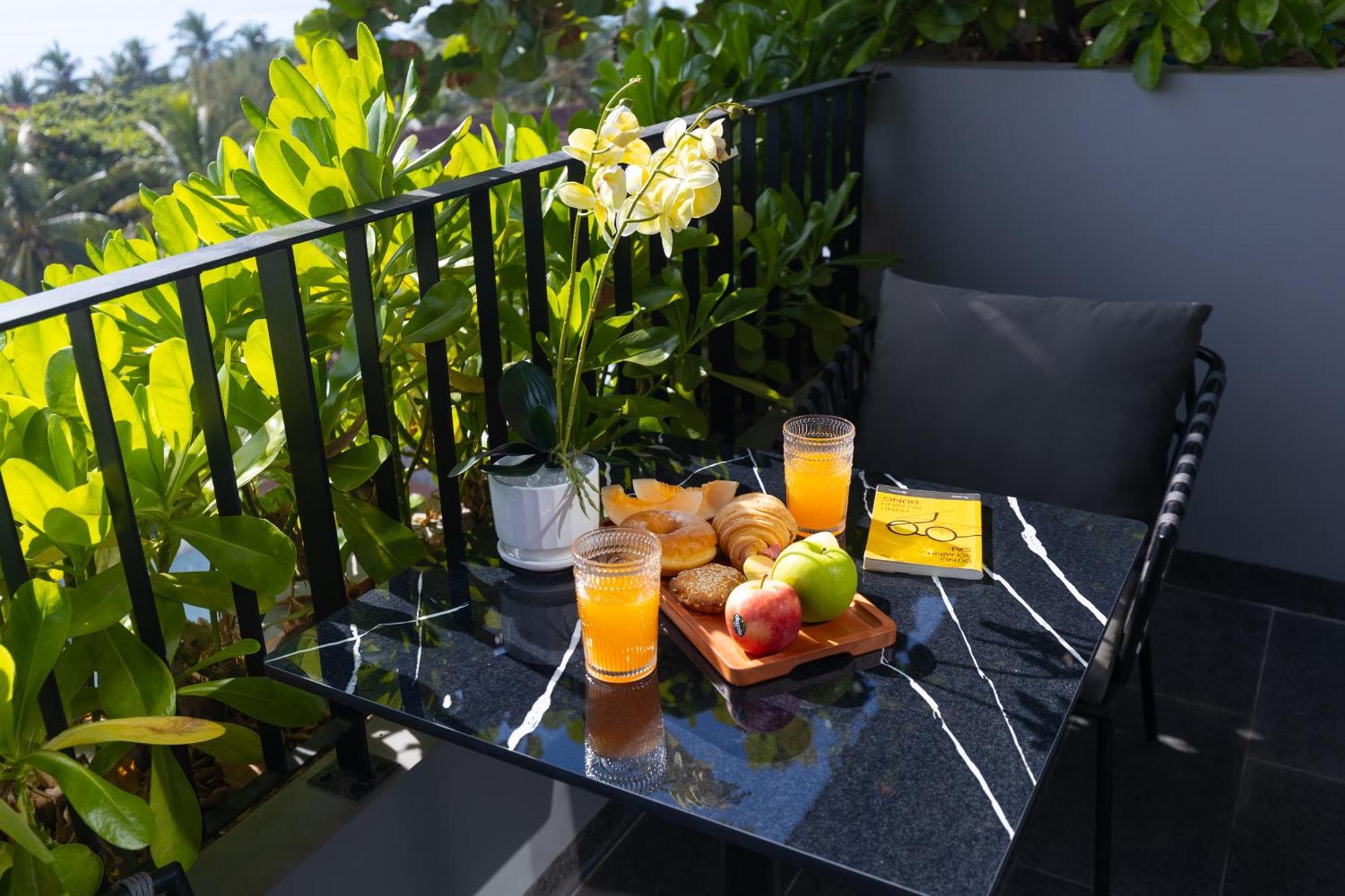 Jbay Beachfront Boutique Hotel 4*