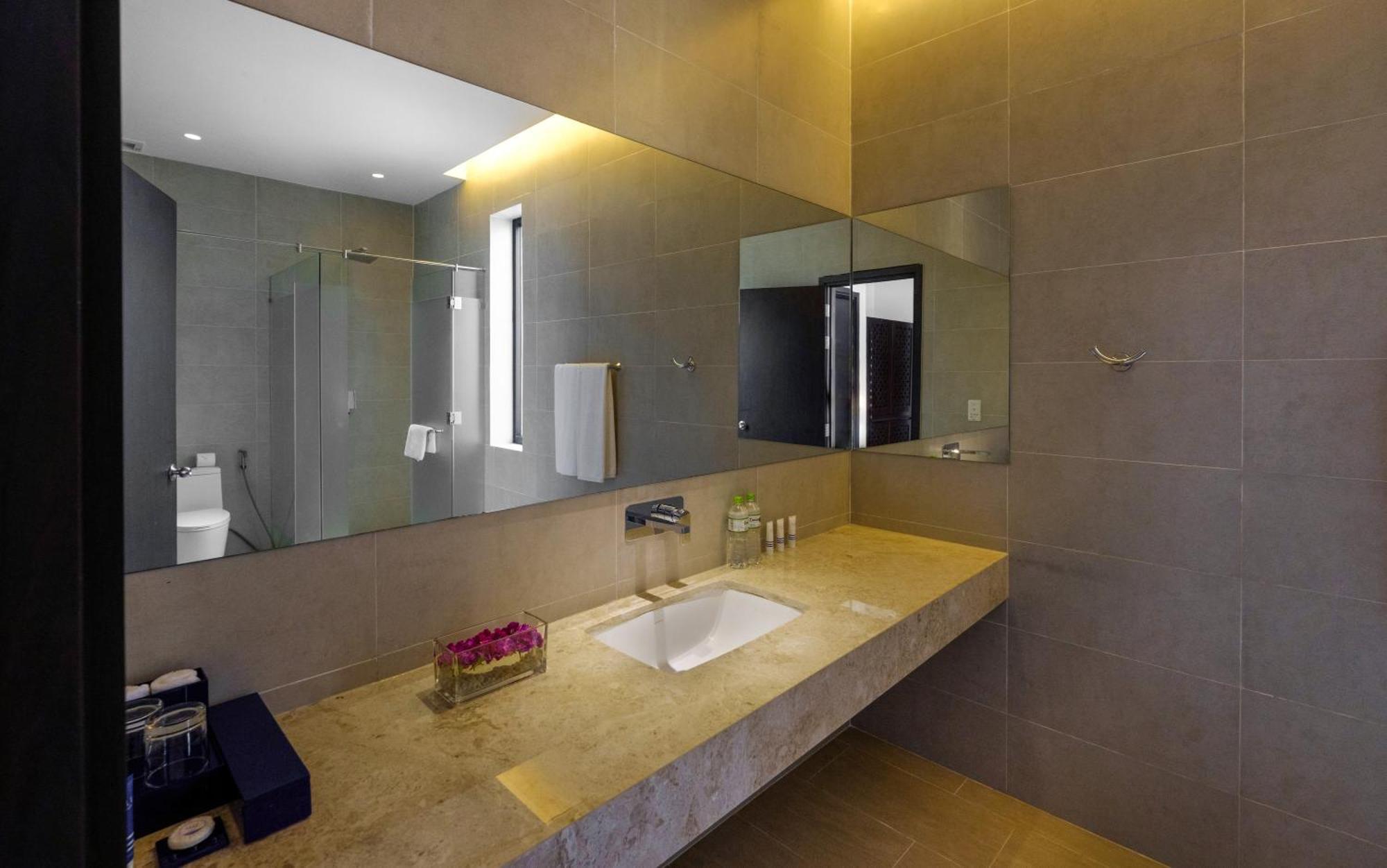 Biet Thu Mat Tien Bien Saint Simeon Holiday home