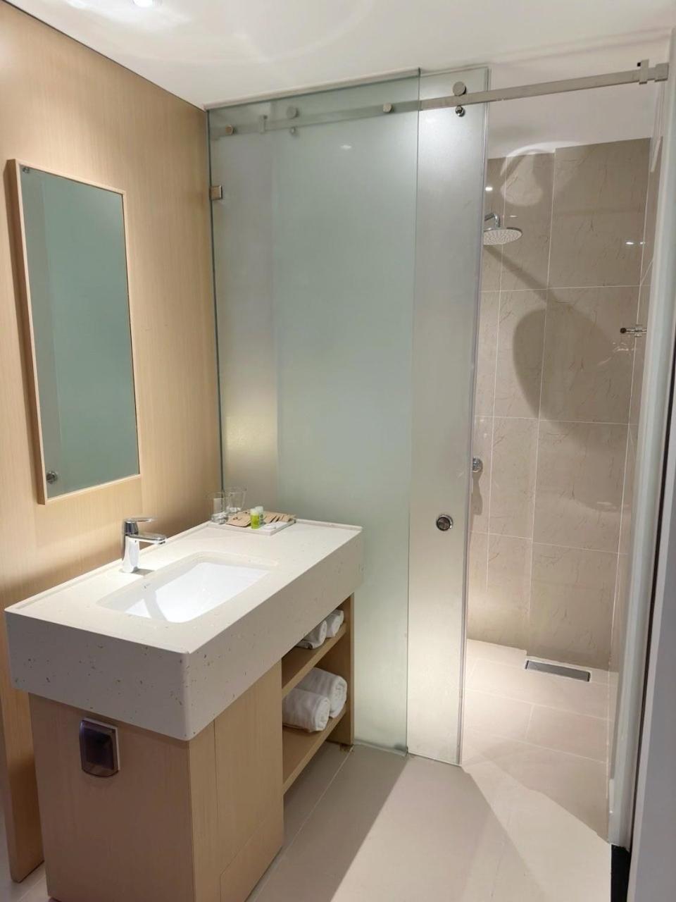 Apartment Infinity Sea View - The Arena Cam Ranh