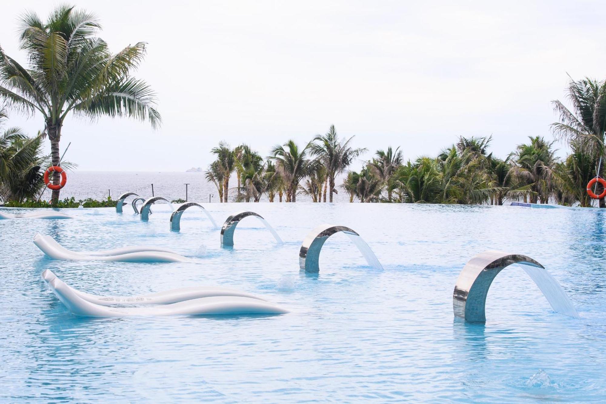 Apartment Infinity Sea View - The Arena Cam Ranh