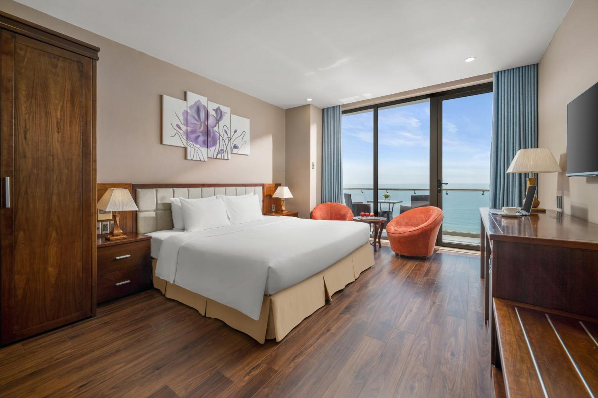 Yarra Ocean Hotel Da Nang