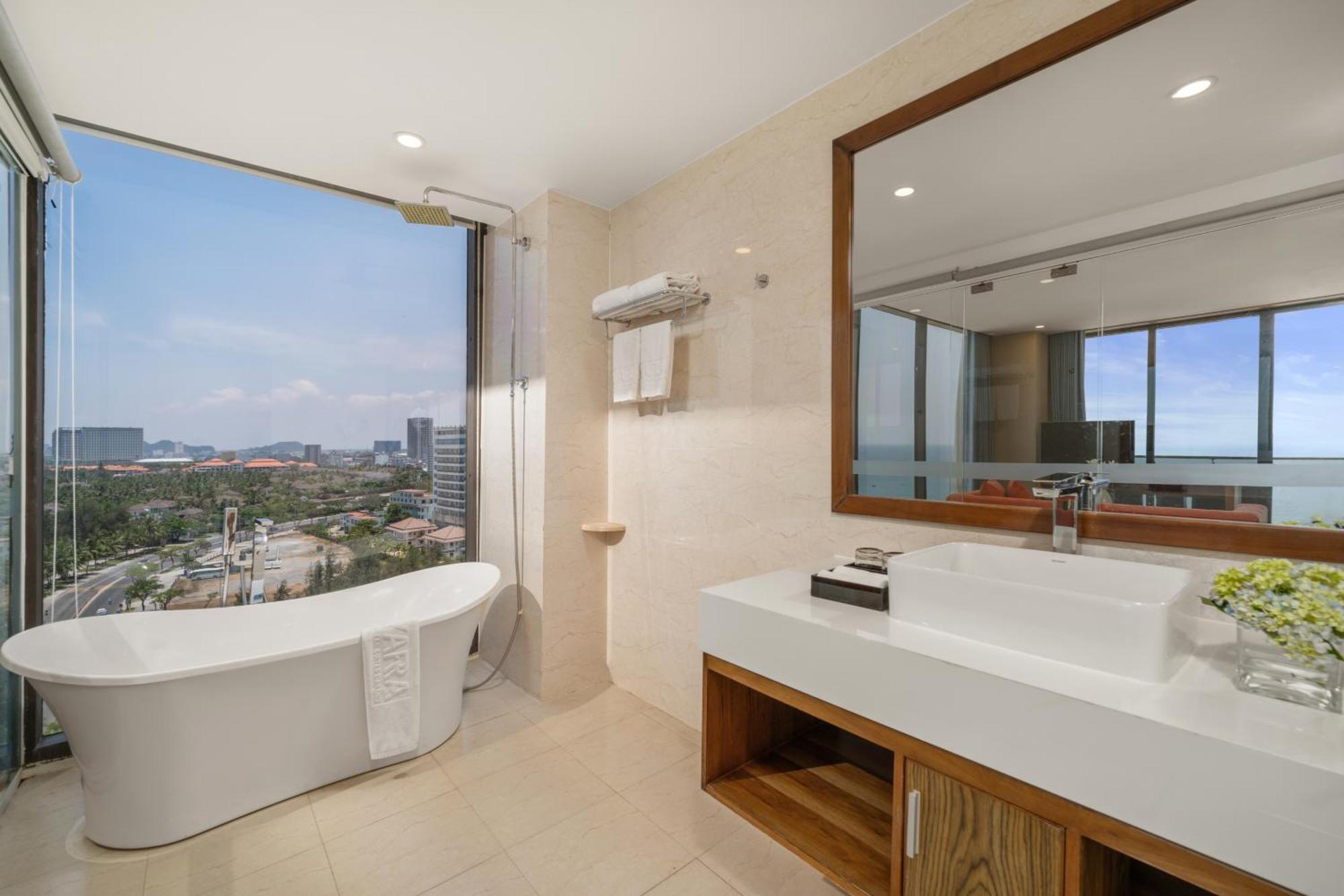 Yarra Ocean 4*