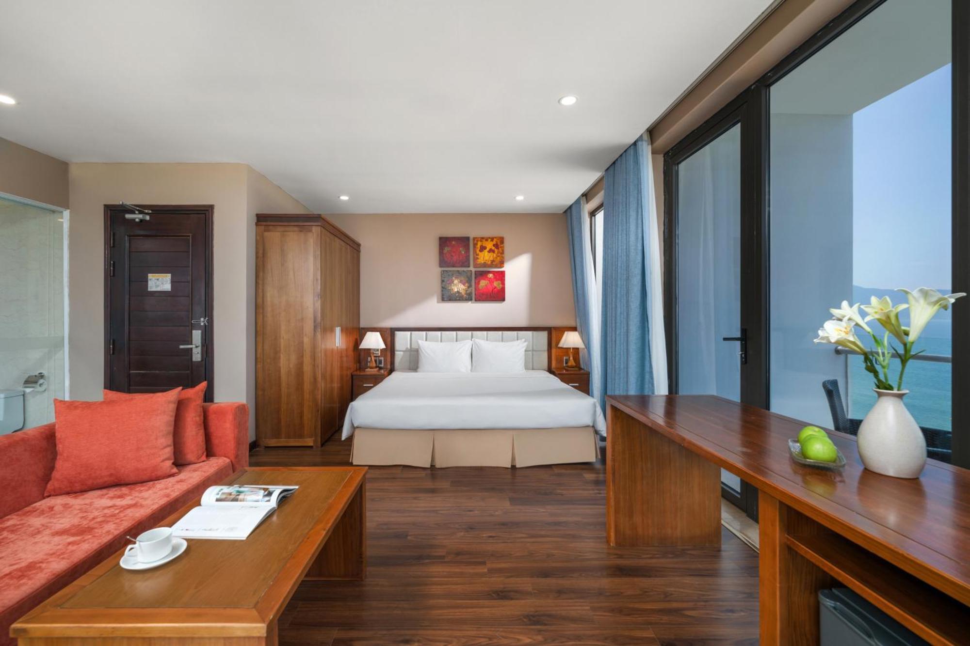 Yarra Ocean Hotel Da Nang