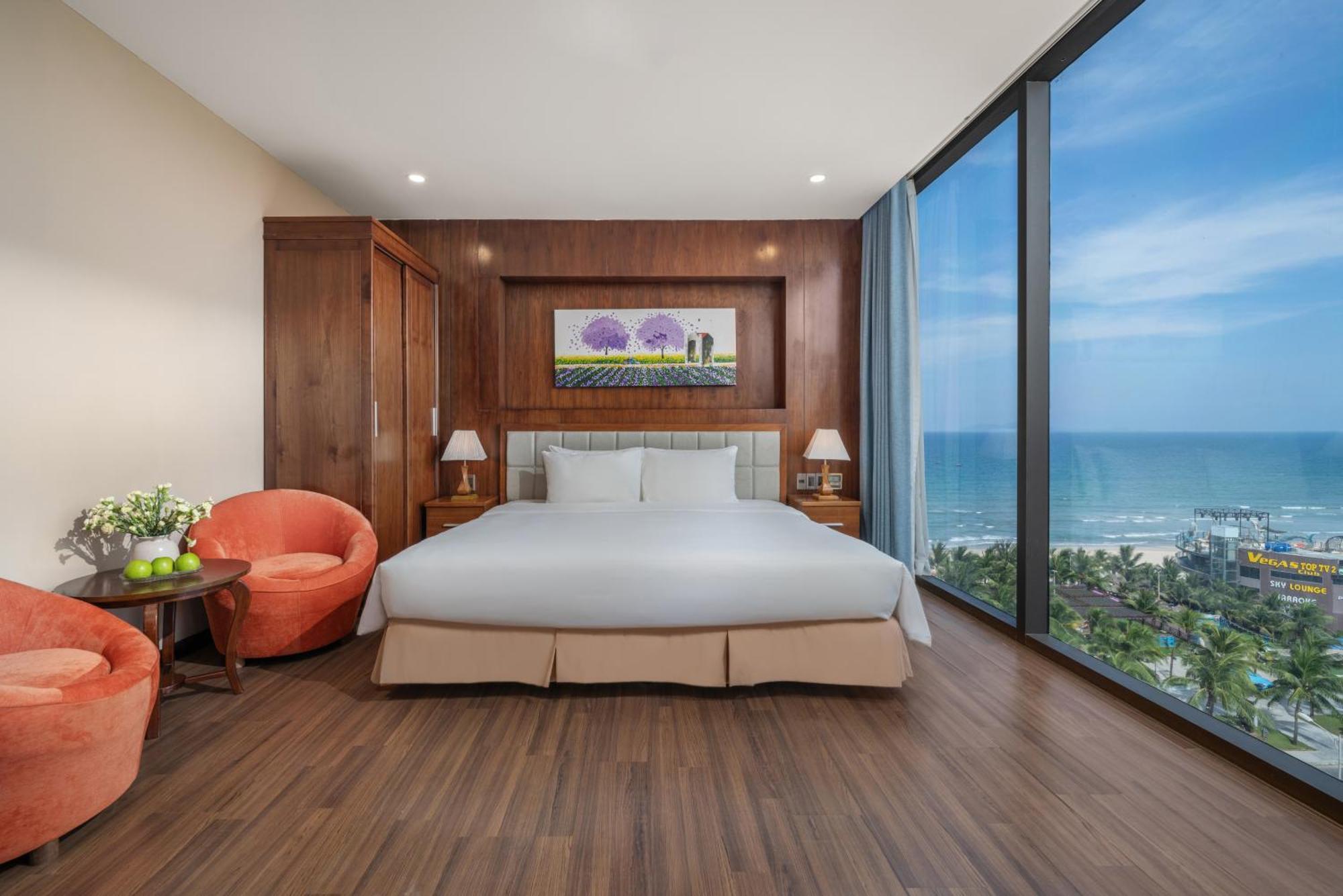 Hotel Yarra Ocean Da Nang