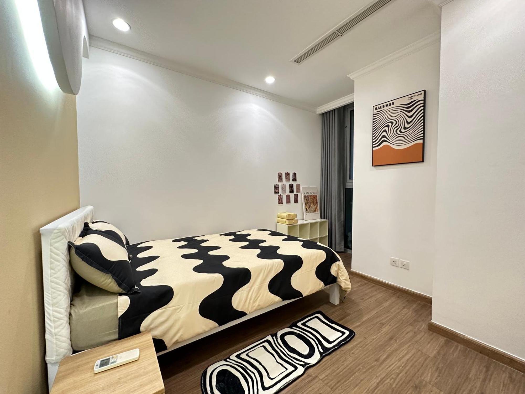 2bedroom Landmark 1 Park-pool-gym-can Ho Vinhomes 2pn-2g Ho Chi Minh City