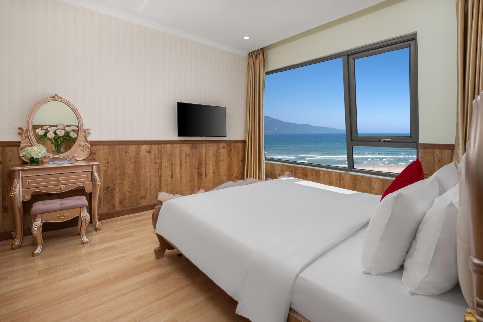 Serene Beach Hotel Danang 4* Da Nang